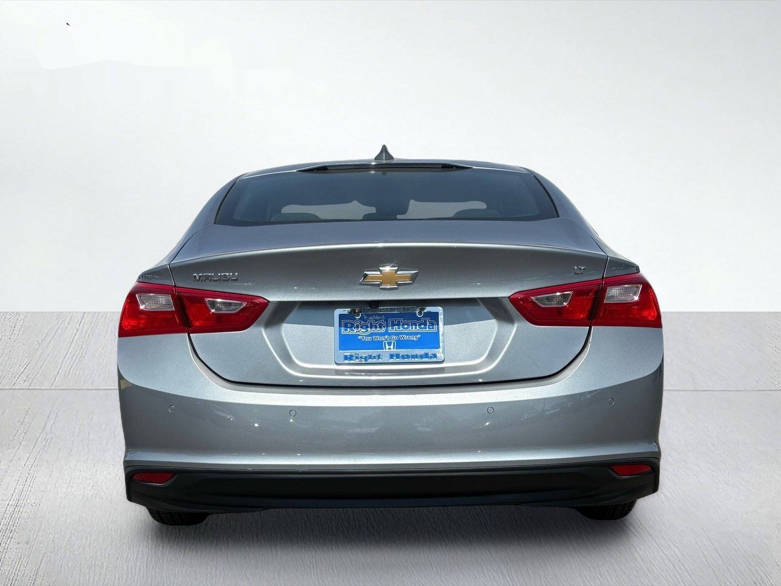 2024 Chevrolet Malibu LT — photo 5 thumbnail