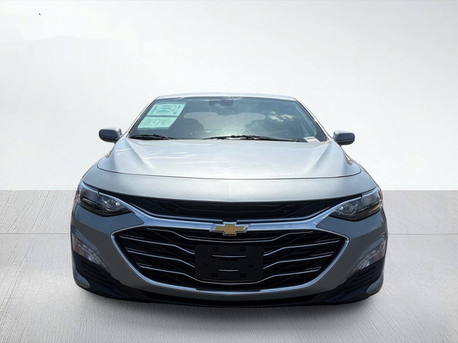 2024 Chevrolet Malibu LT — photo 9 thumbnail