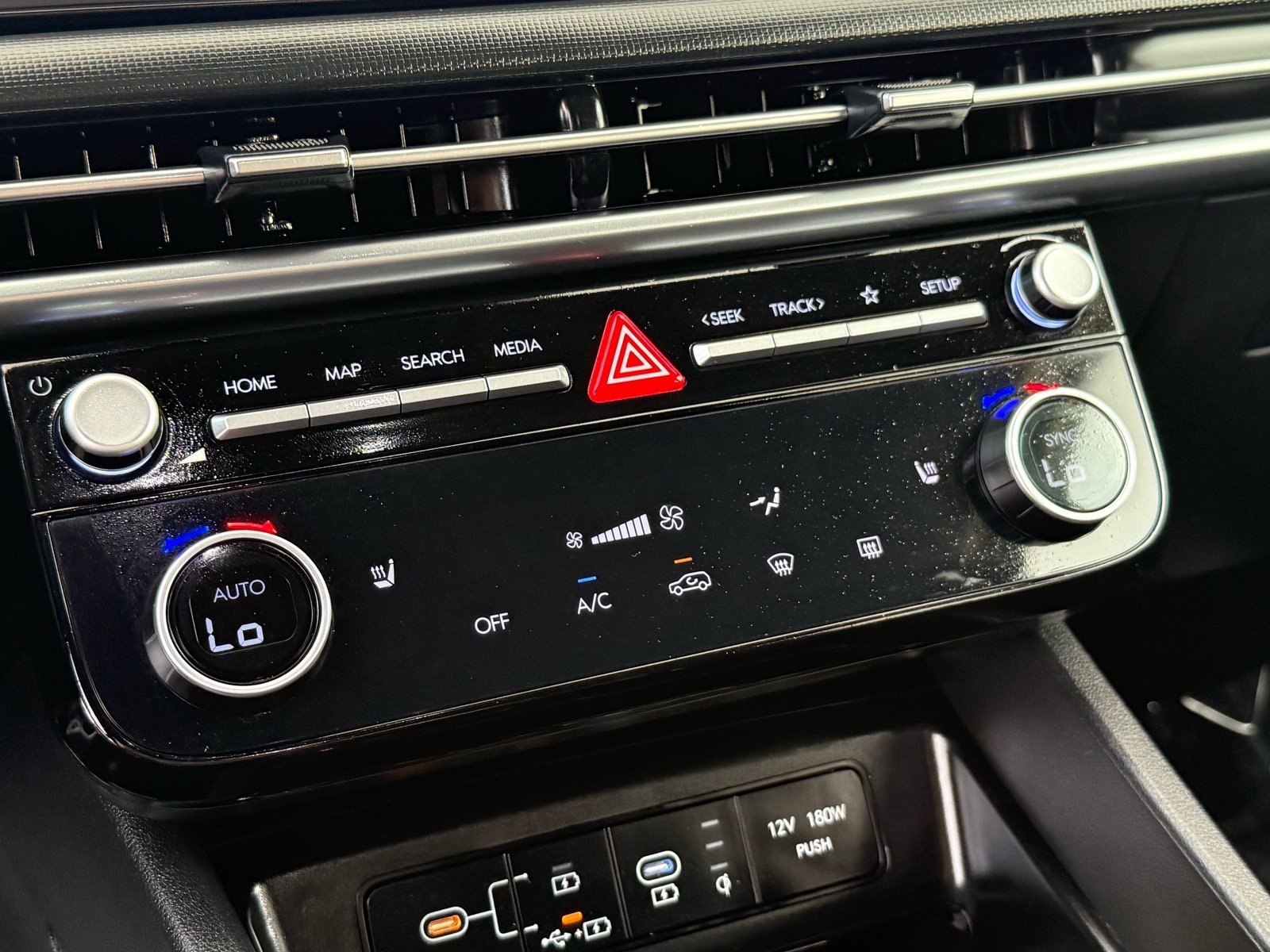2025 Hyundai Tucson SEL — photo 22 thumbnail
