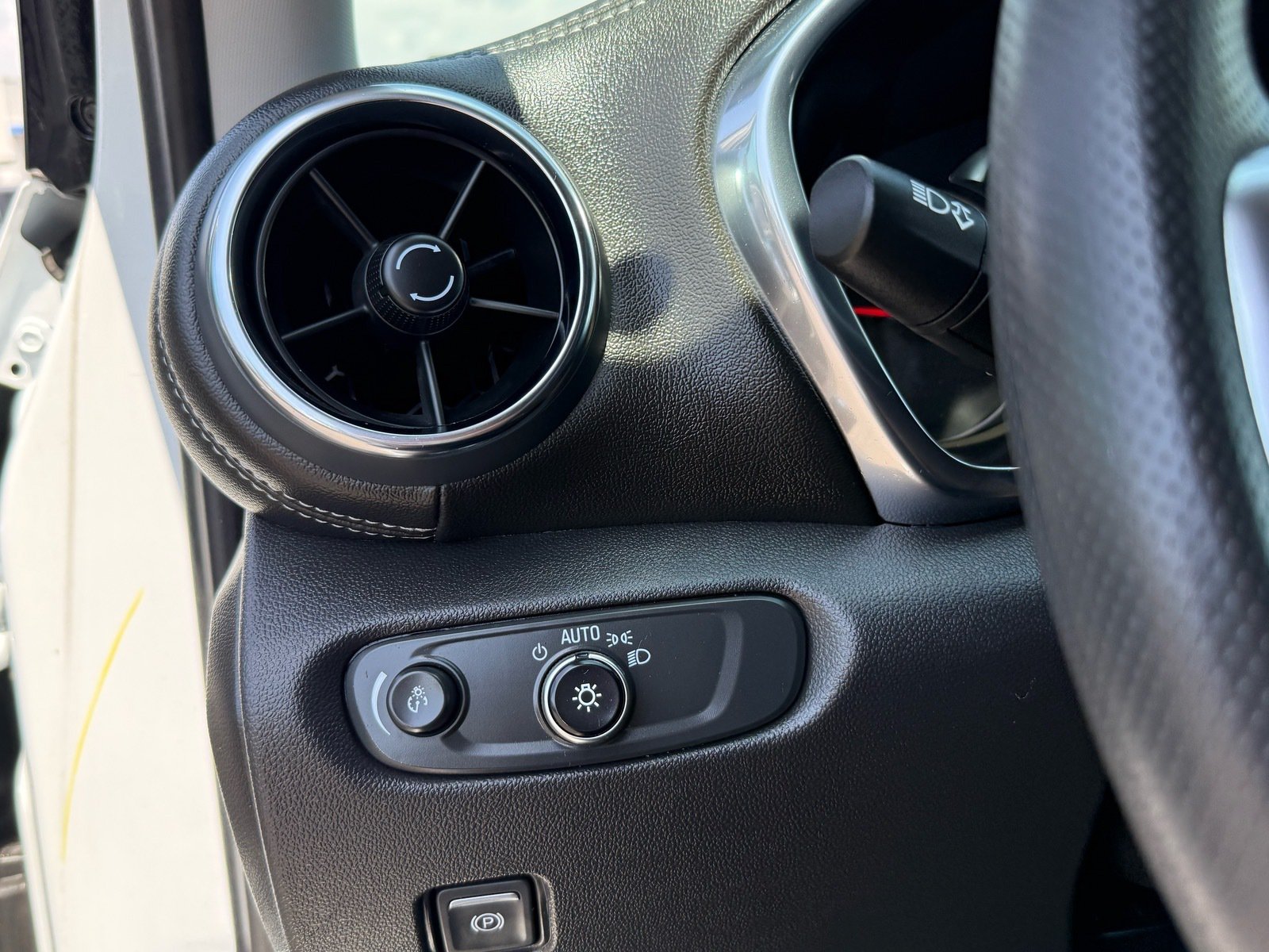 2025 Chevrolet Blazer LT — photo 14 thumbnail
