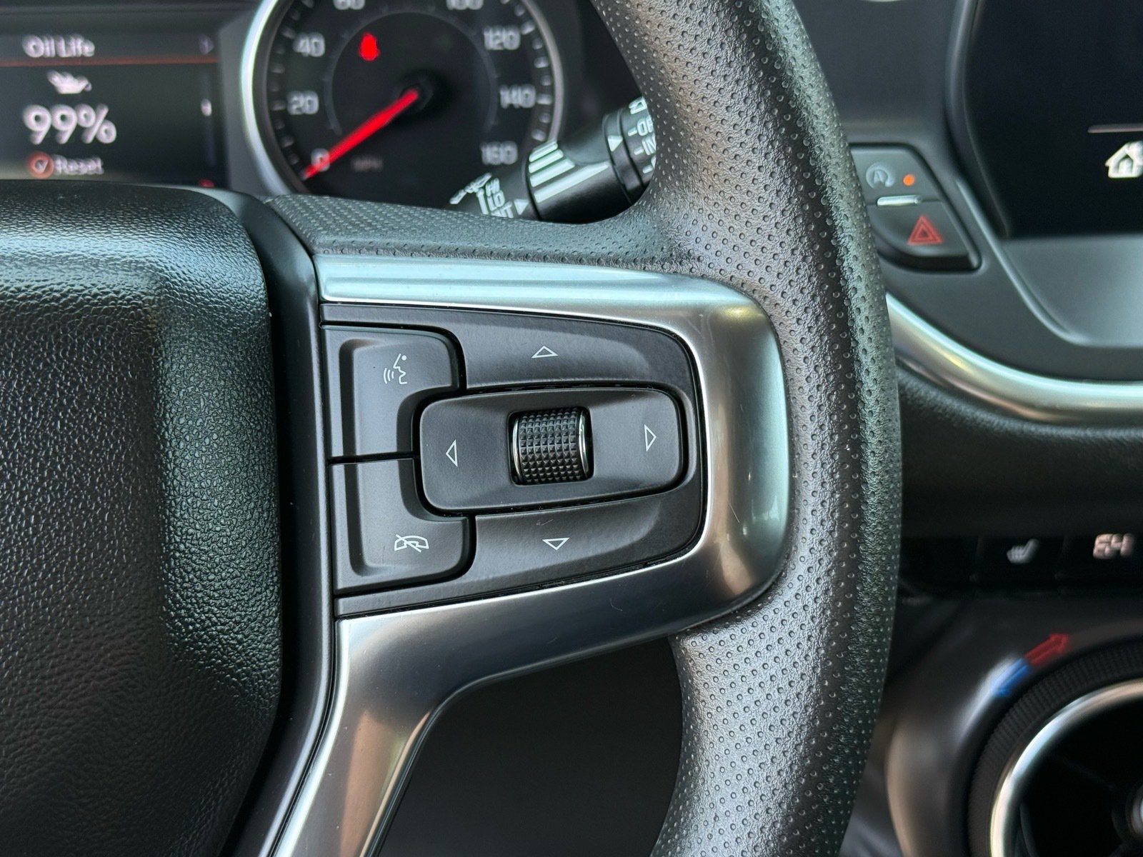 2025 Chevrolet Blazer LT — photo 17 thumbnail