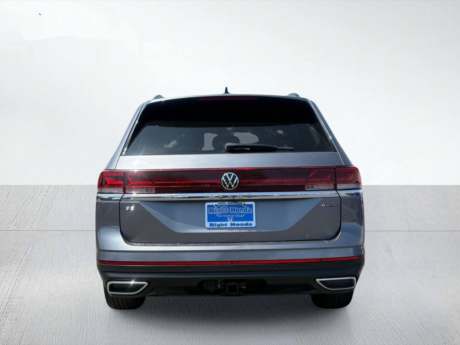 2025 Volkswagen Atlas 2.0T SE w/Technology — photo 5 thumbnail