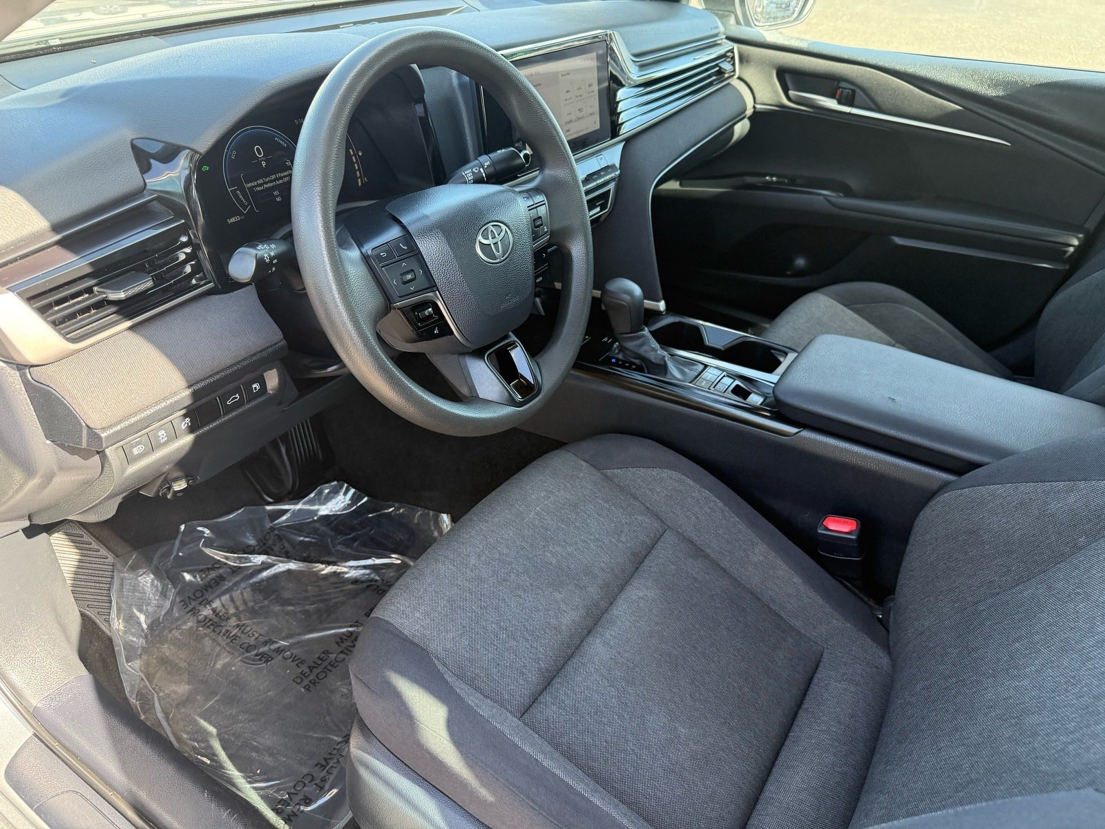 2025 Toyota Camry LE — photo 11 thumbnail