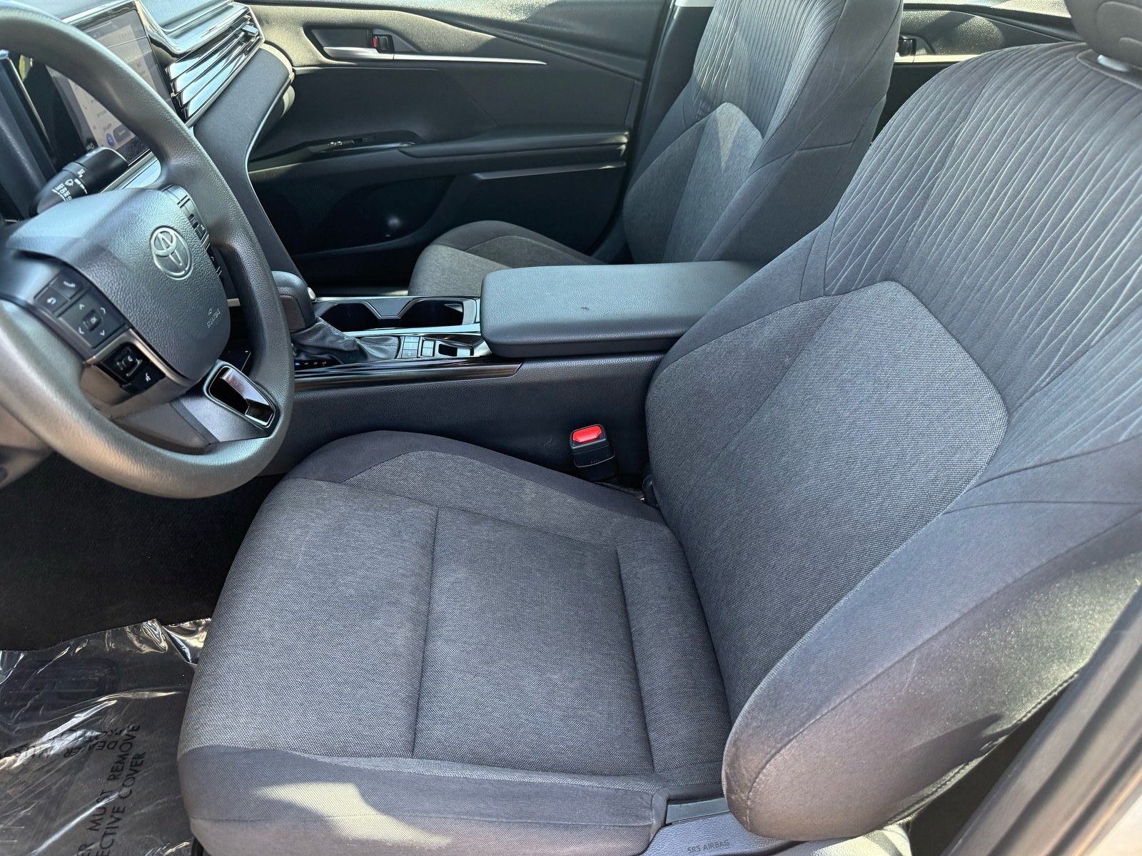 2025 Toyota Camry LE — photo 12 thumbnail
