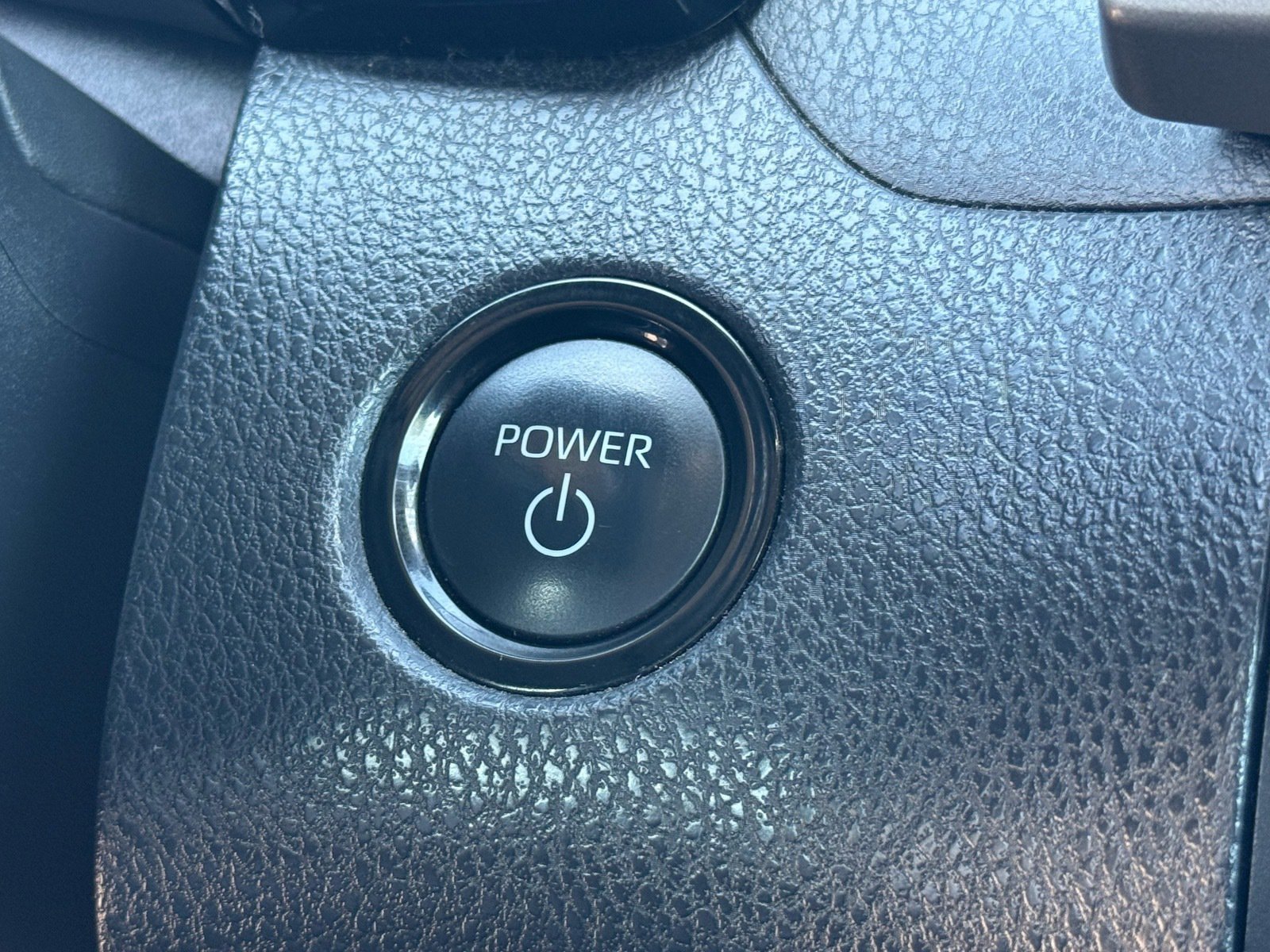 2025 Toyota Camry LE — photo 25 thumbnail