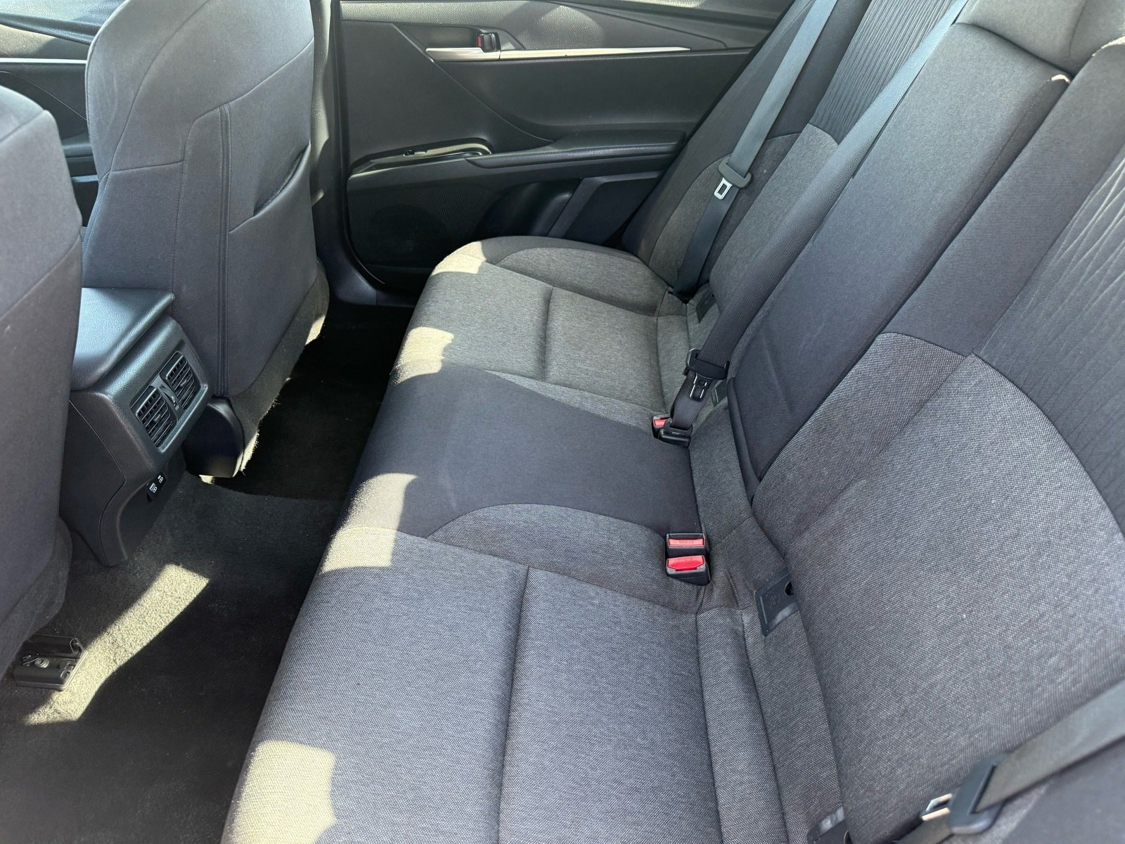 2025 Toyota Camry LE — photo 26 thumbnail