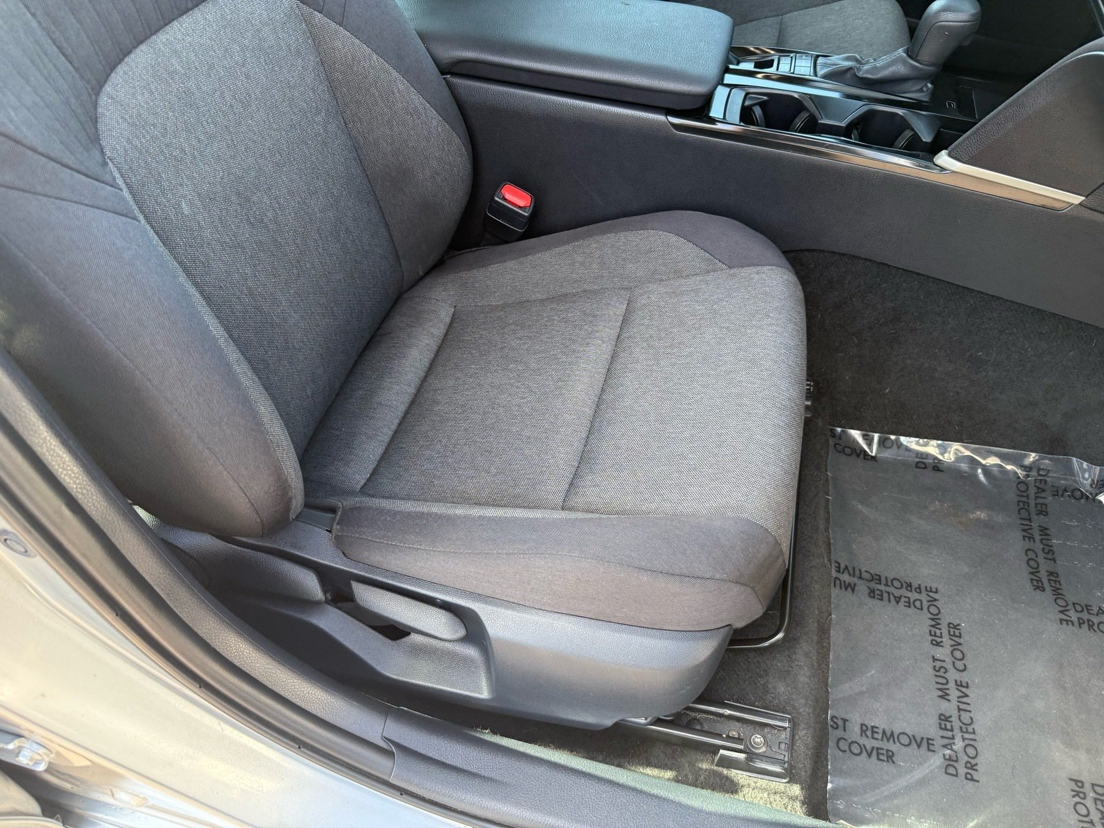 2025 Toyota Camry LE — photo 31 thumbnail