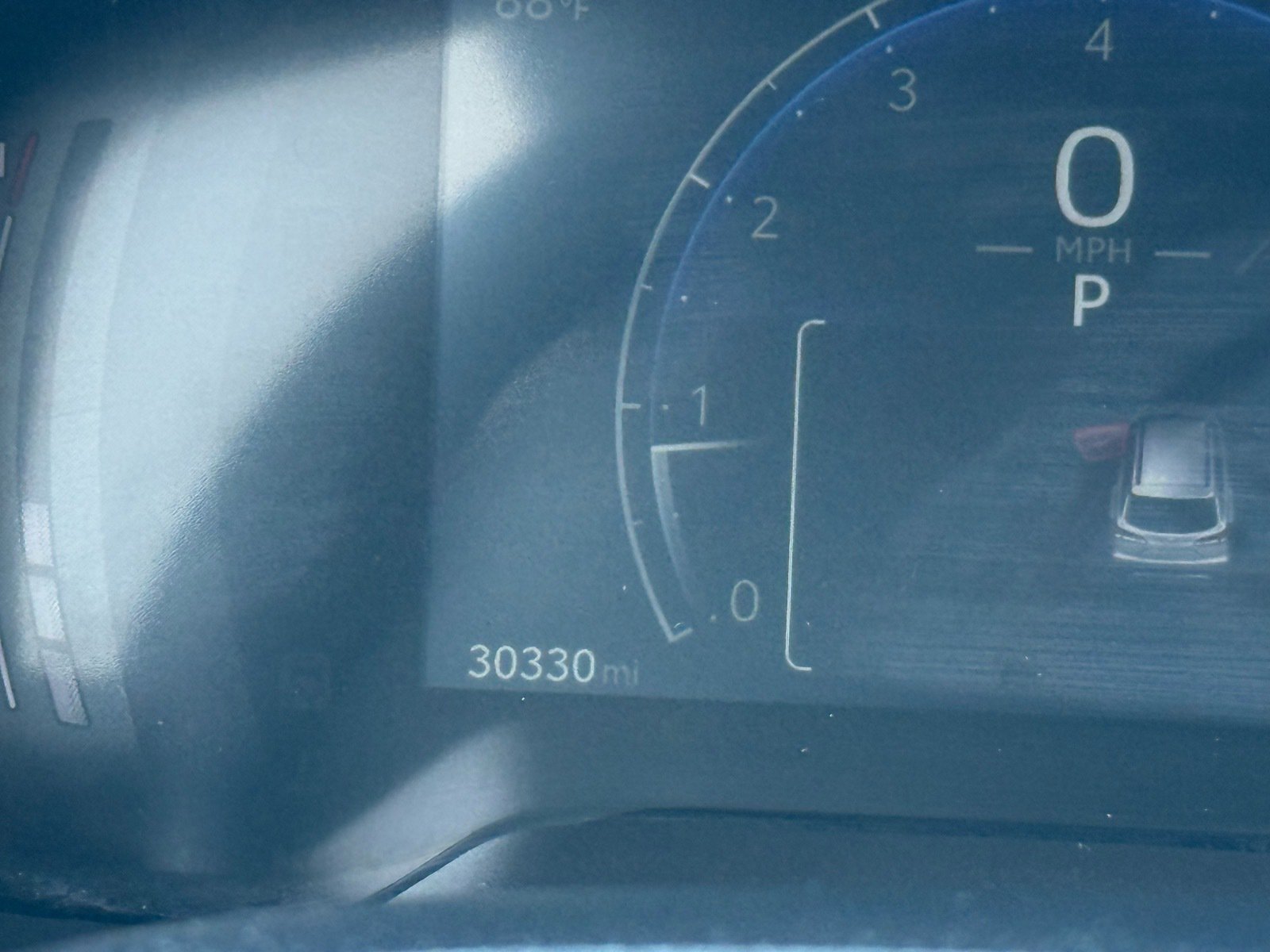 2025 Toyota Corolla Cross XLE — photo 18 thumbnail