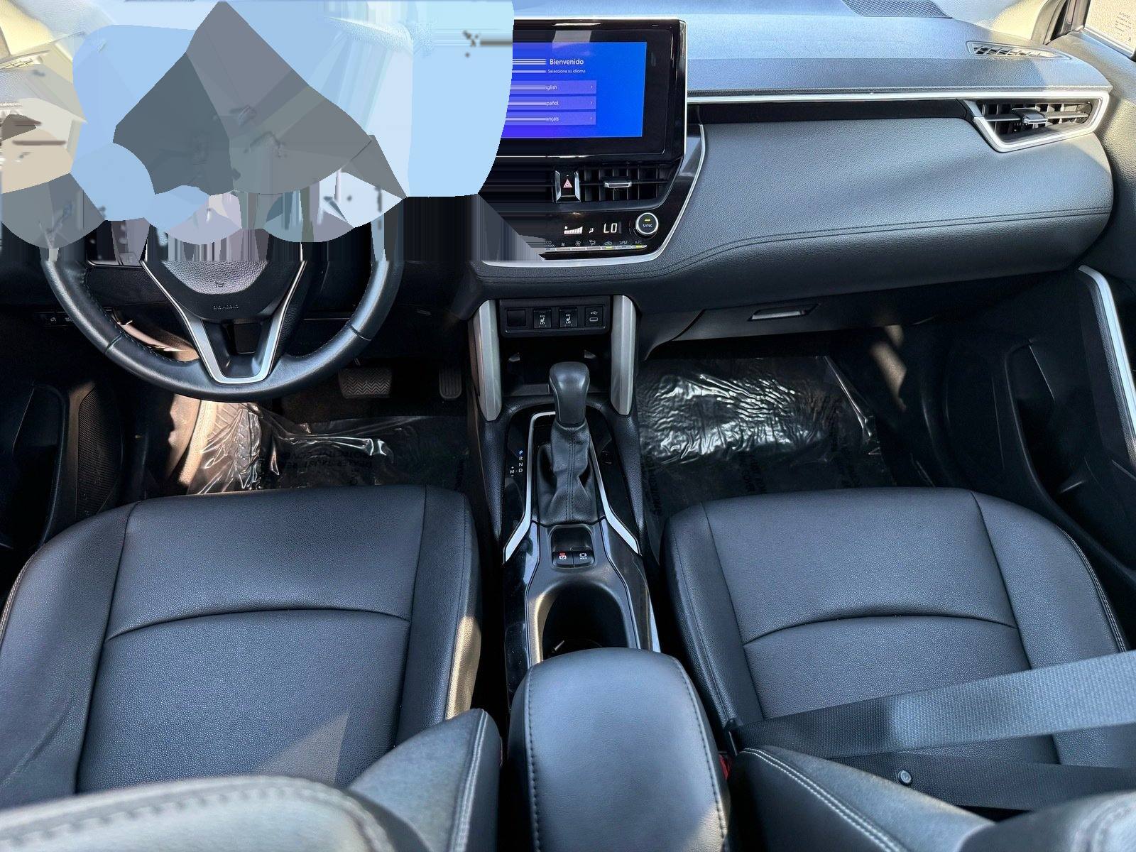 2025 Toyota Corolla Cross XLE — photo 26 thumbnail