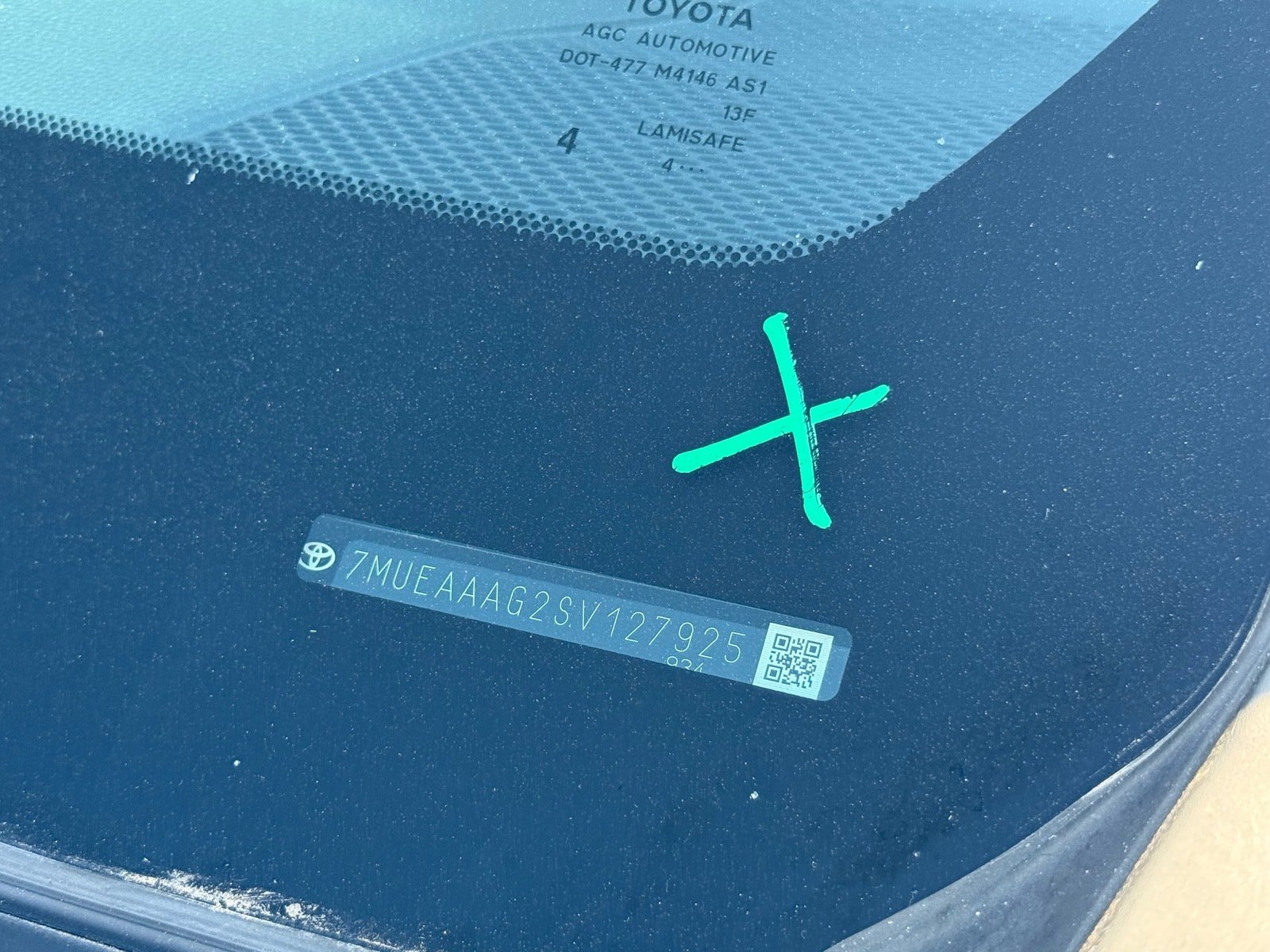 2025 Toyota Corolla Cross XLE — photo 33 thumbnail