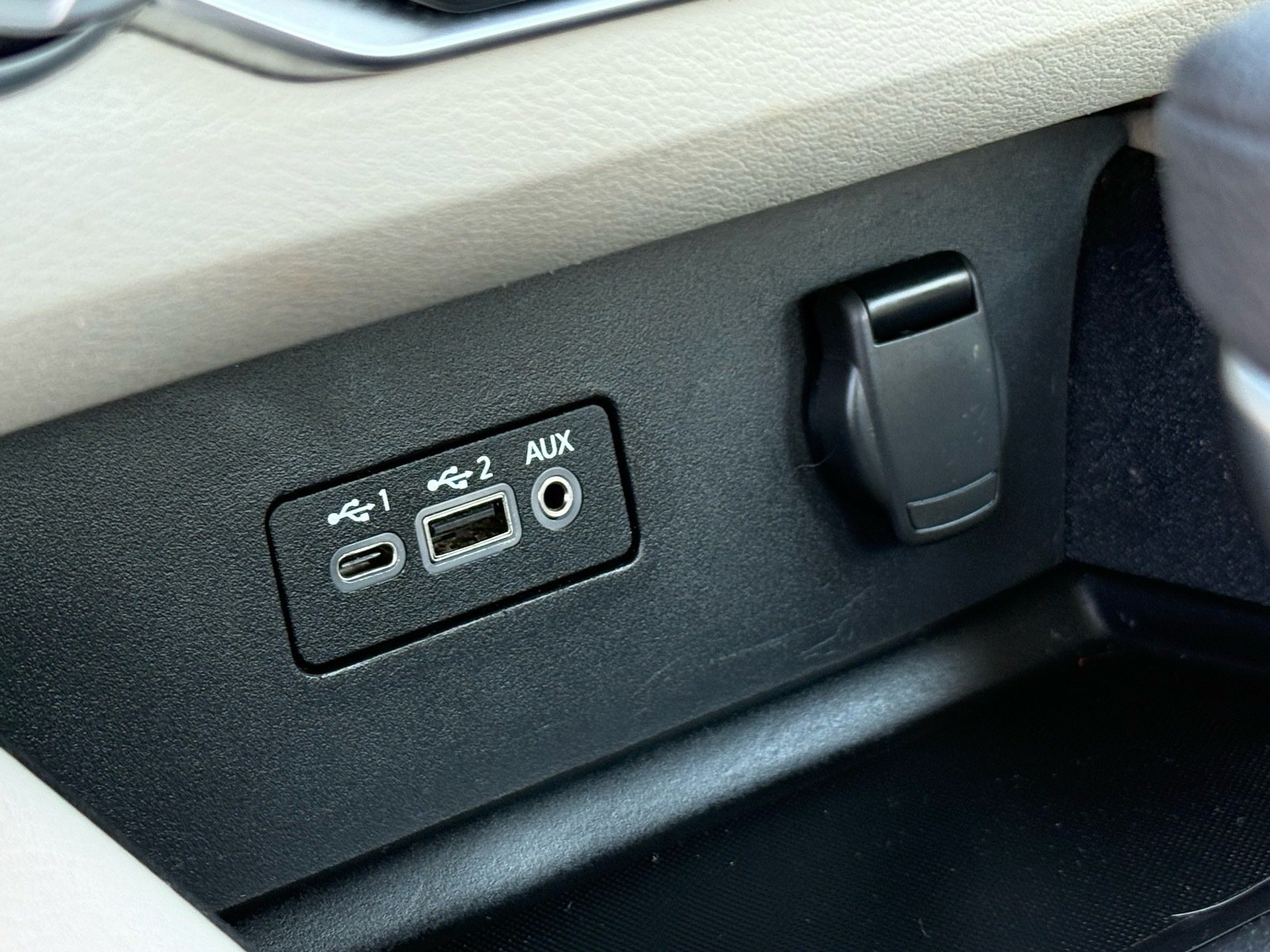 2025 Nissan Altima 2.5 SV — photo 23 thumbnail