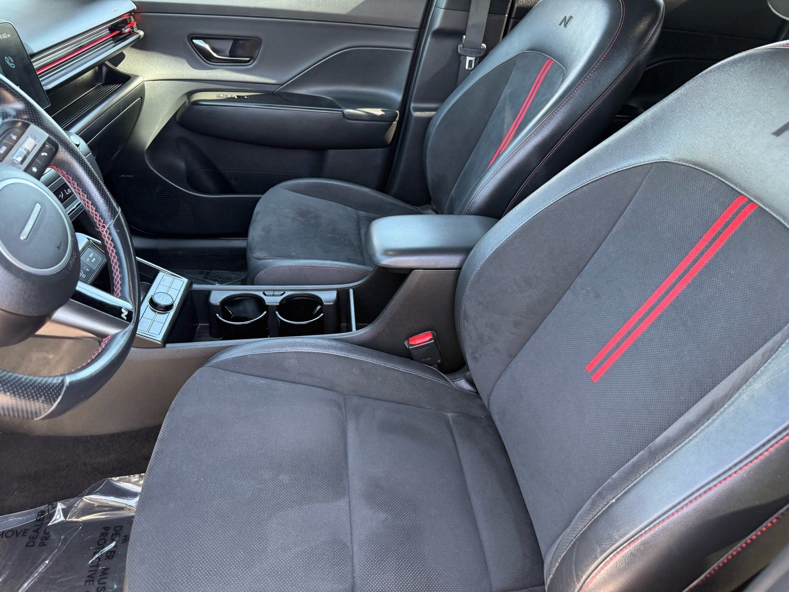 2024 Hyundai Kona N Line — photo 12 thumbnail