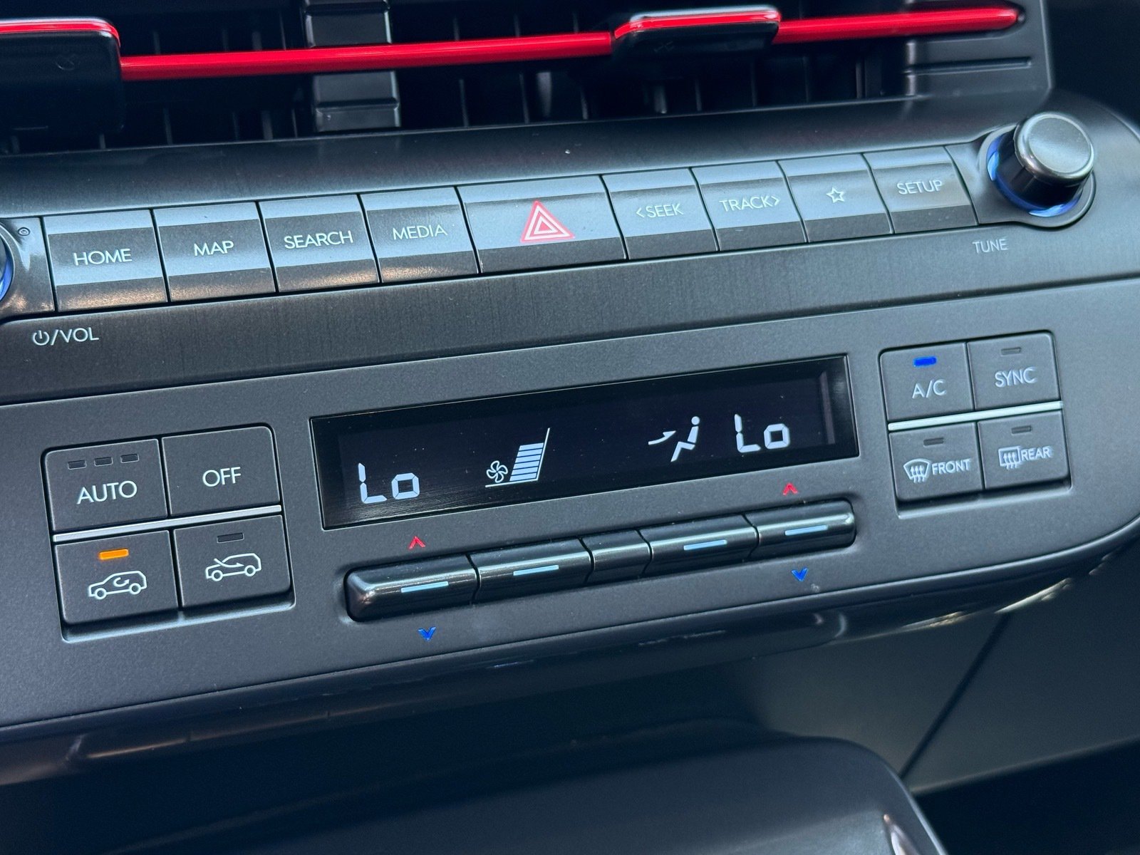 2024 Hyundai Kona N Line — photo 22 thumbnail