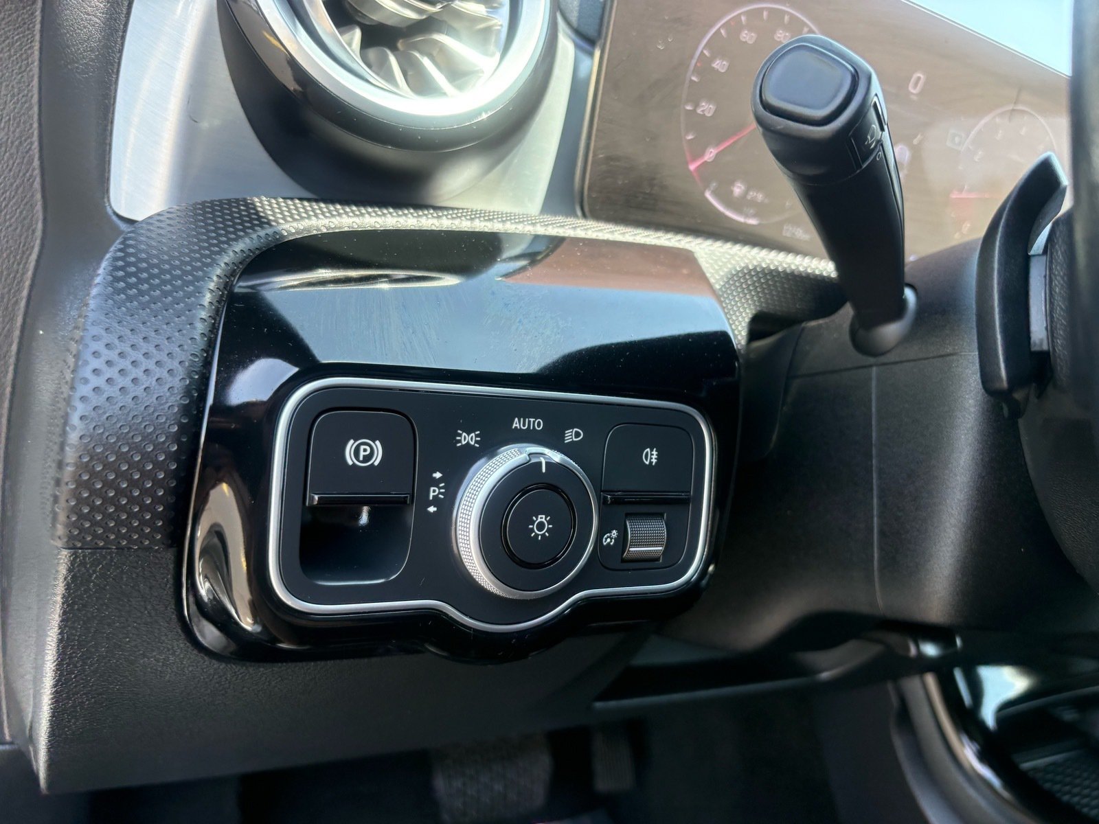 2025 Mercedes-Benz CLA CLA 250 — photo 15 thumbnail
