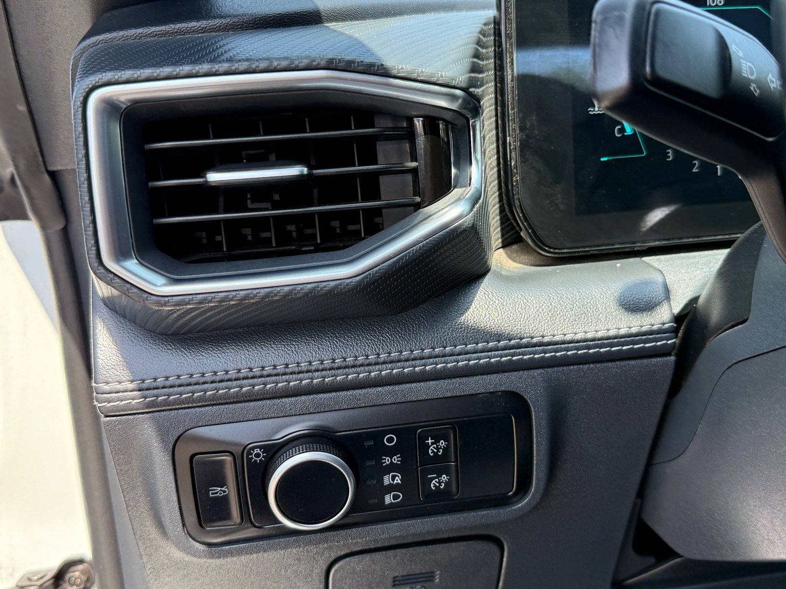 2024 Ford Mustang EcoBoost Premium — photo 14 thumbnail