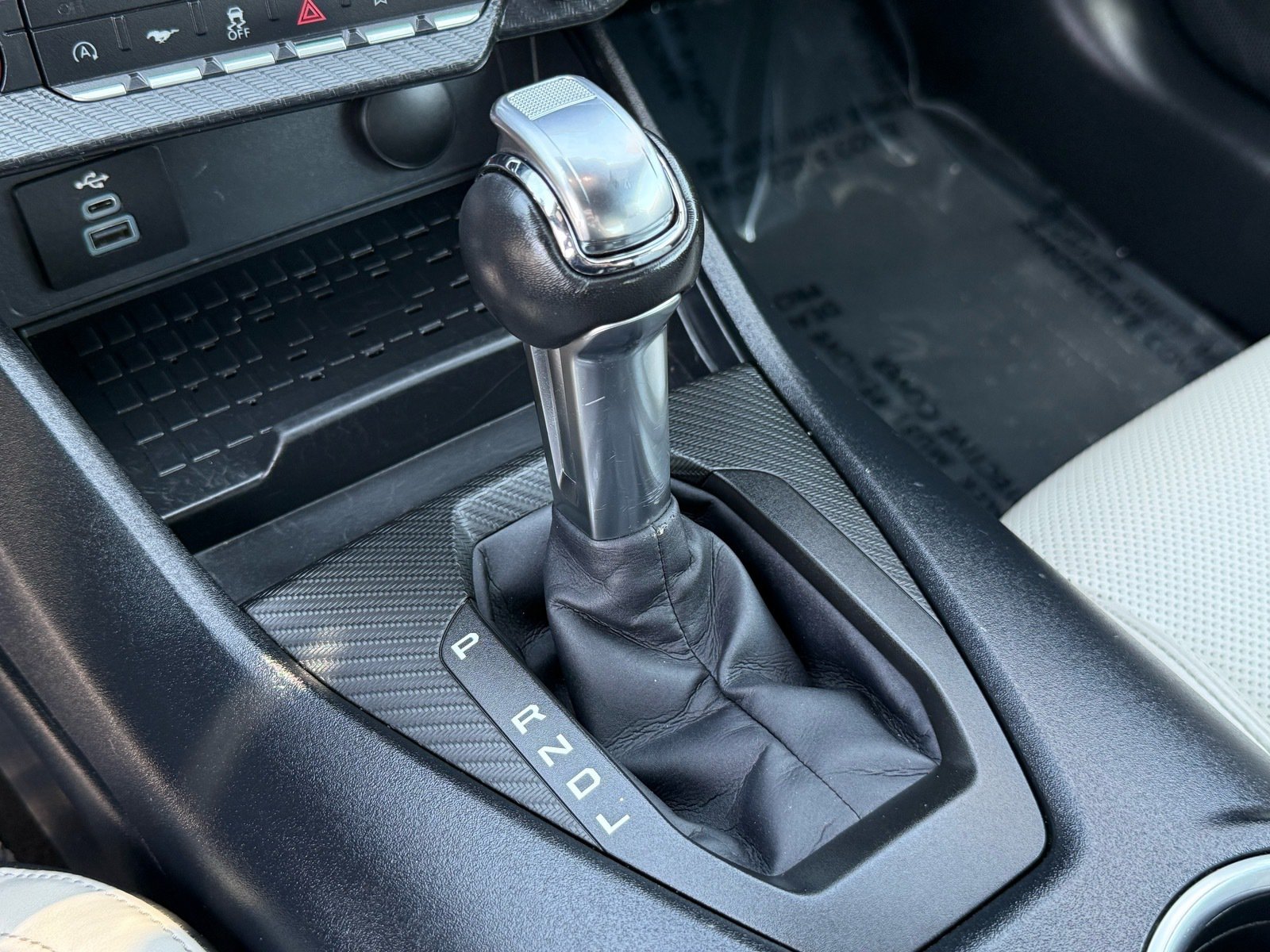 2024 Ford Mustang EcoBoost Premium — photo 23 thumbnail