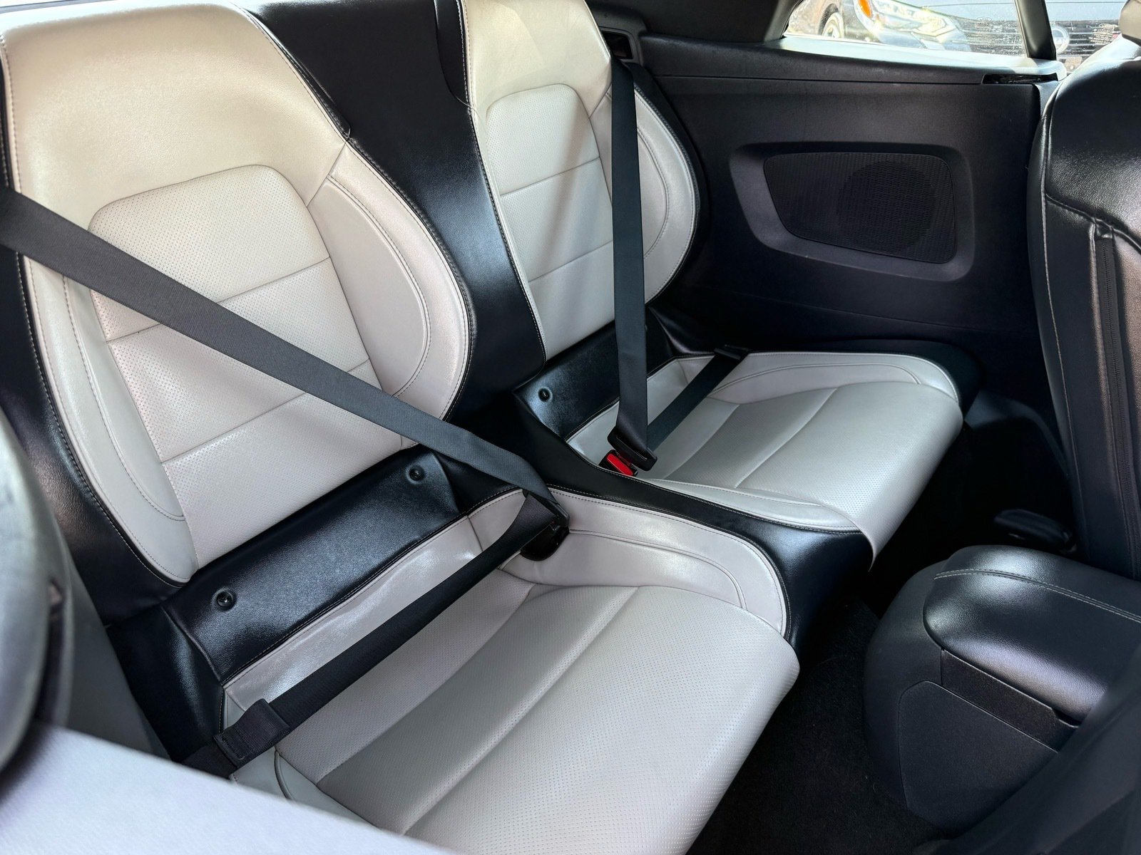 2024 Ford Mustang EcoBoost Premium — photo 27 thumbnail