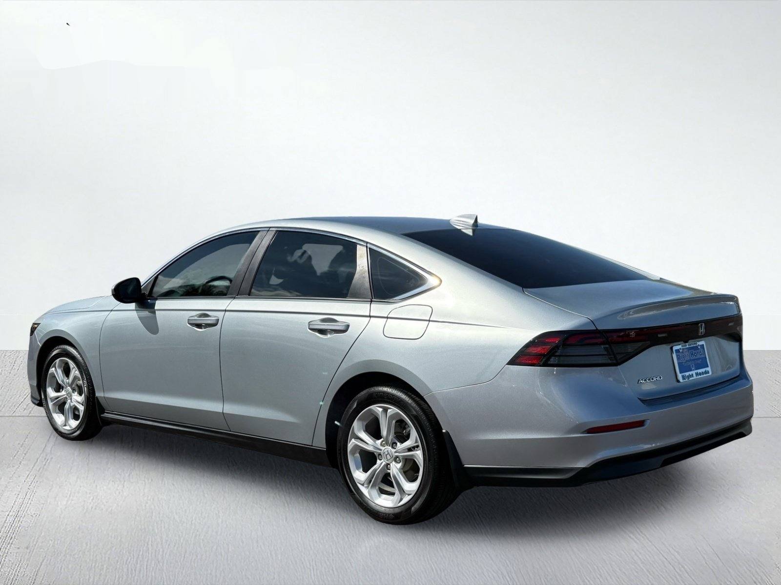 2024 Honda Accord Sedan LX — photo 4 thumbnail