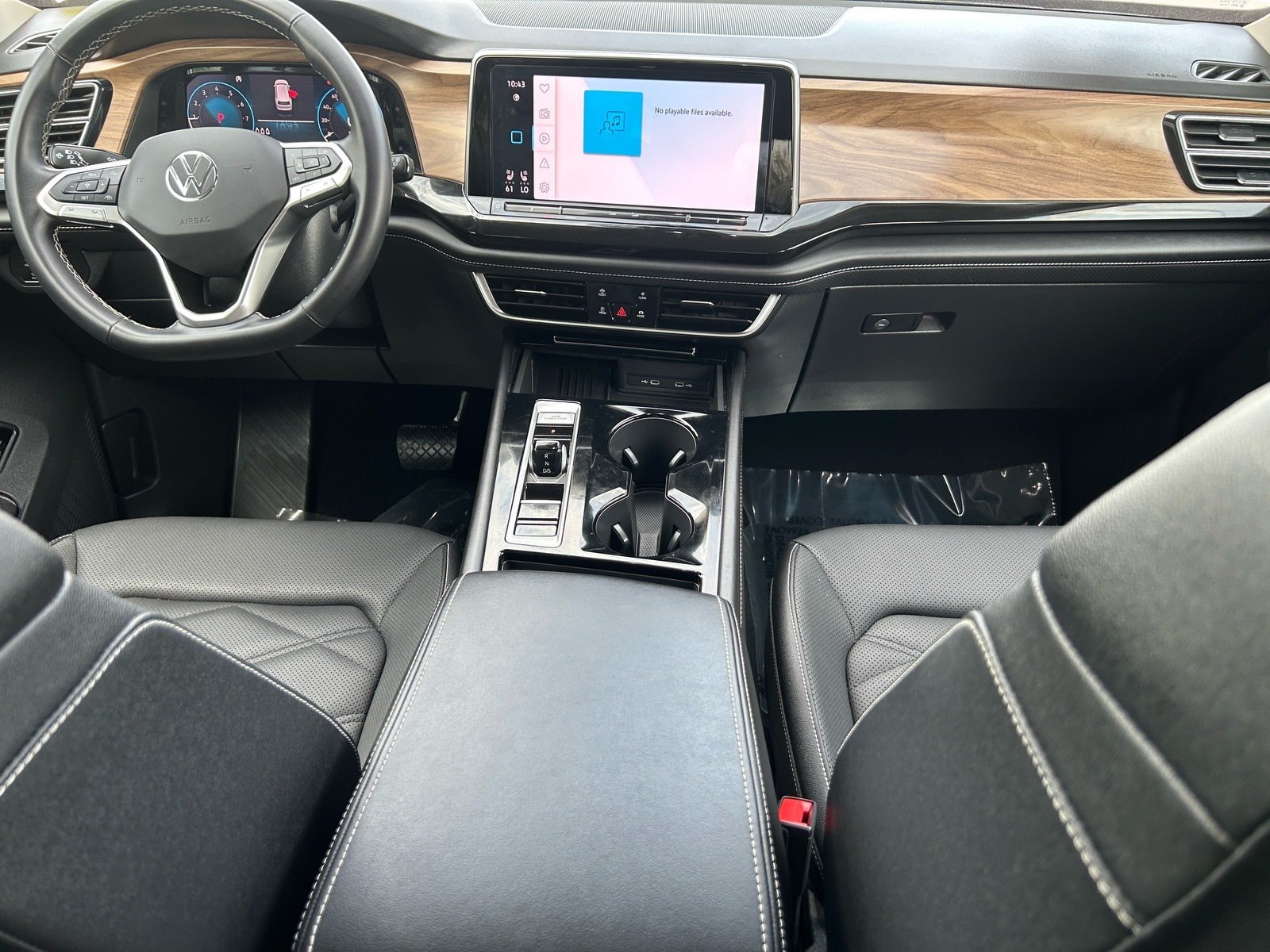 2025 Volkswagen Atlas 2.0T SE w/Technology — photo 15 thumbnail