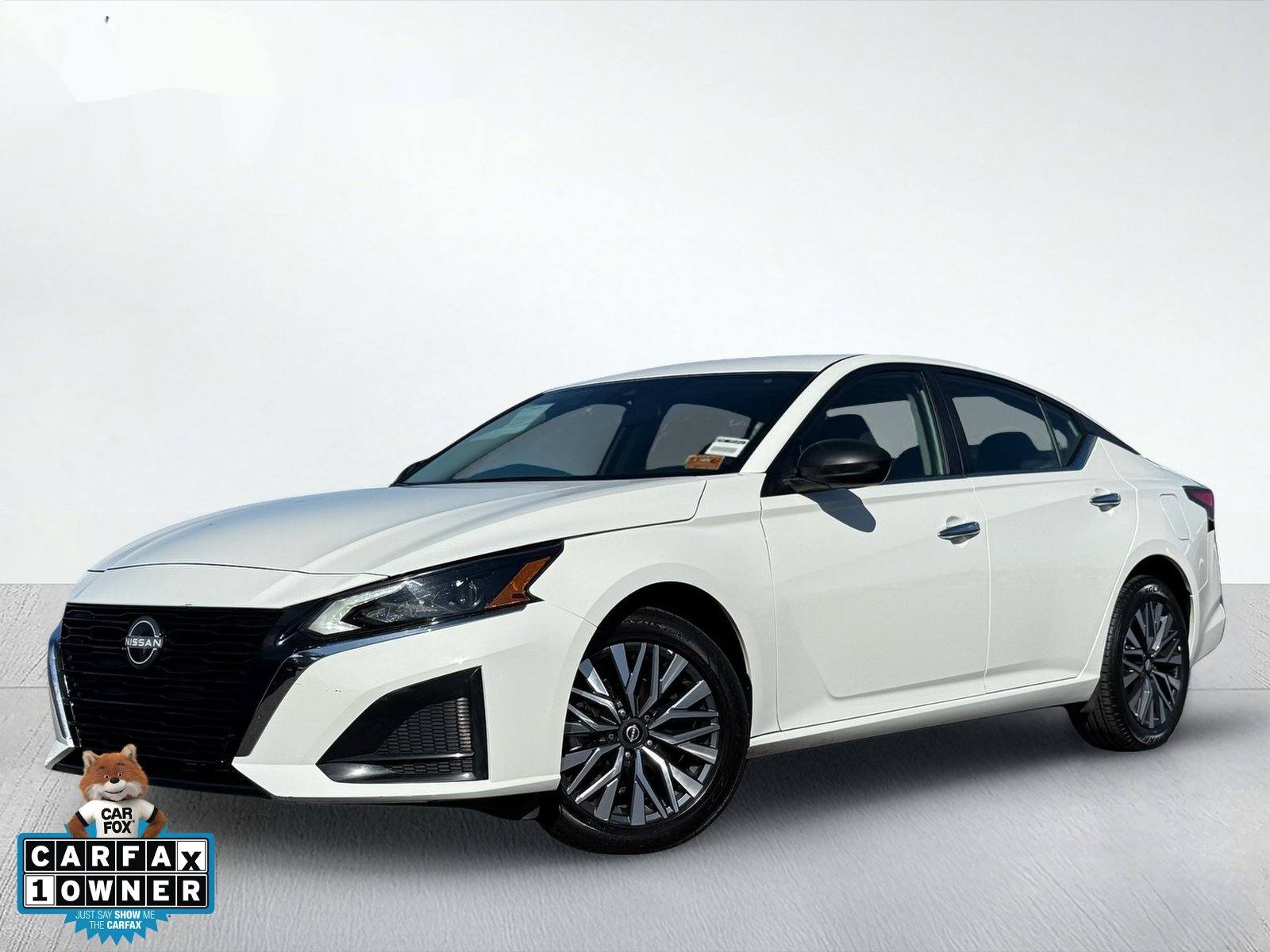2025 Nissan Altima 2.5 SV — photo 1