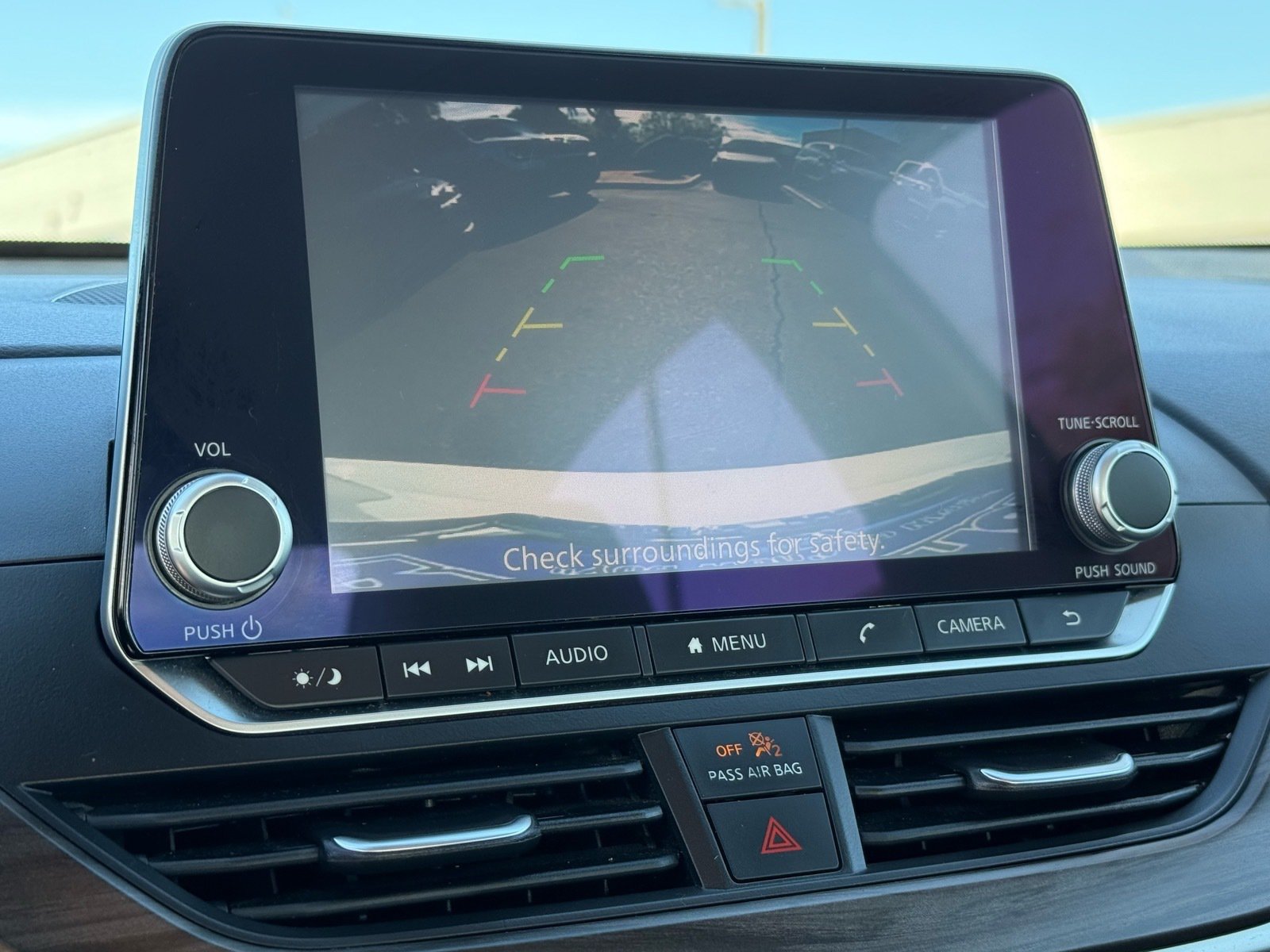2025 Nissan Altima 2.5 SV — photo 21 thumbnail