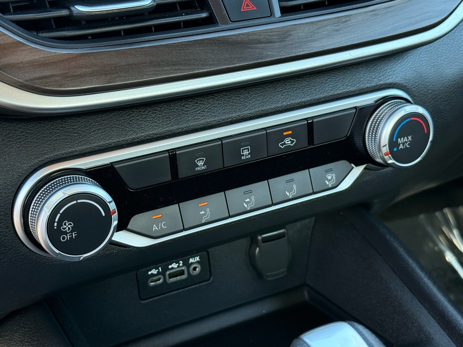 2025 Nissan Altima 2.5 SV — photo 22 thumbnail