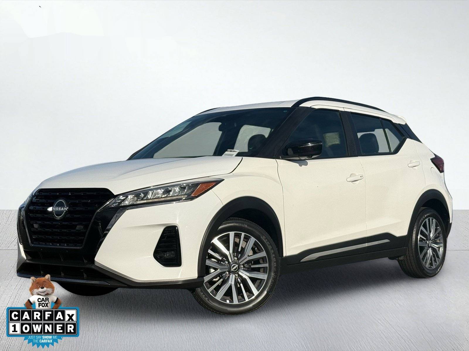2024 Nissan Kicks SR — photo 1