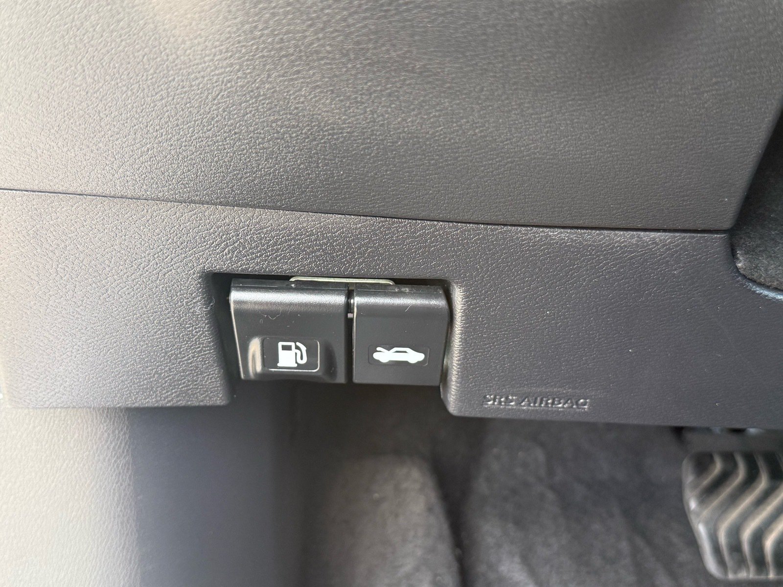 2024 Nissan Kicks SR — photo 14 thumbnail