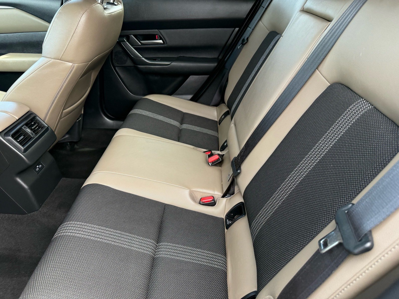 2025 Mazda CX-50 2.5 S Premium Package — photo 26 thumbnail