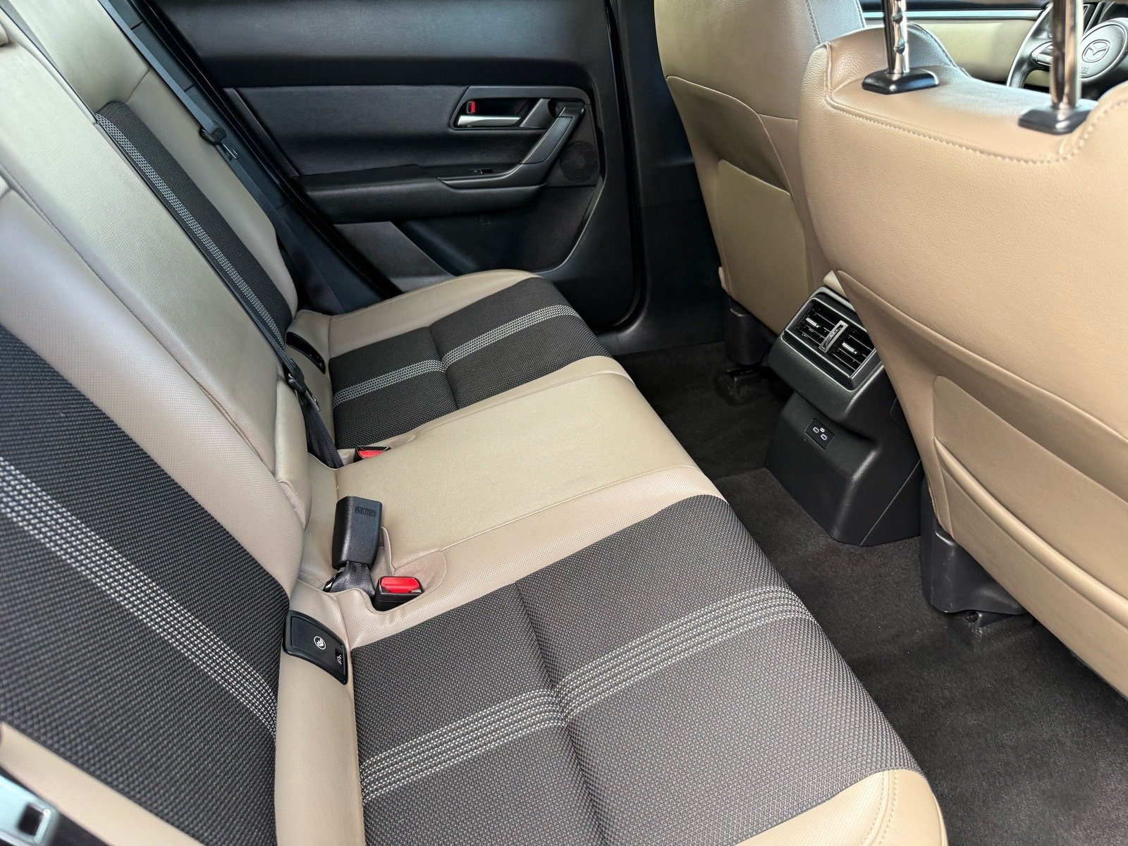 2025 Mazda CX-50 2.5 S Premium Package — photo 28 thumbnail