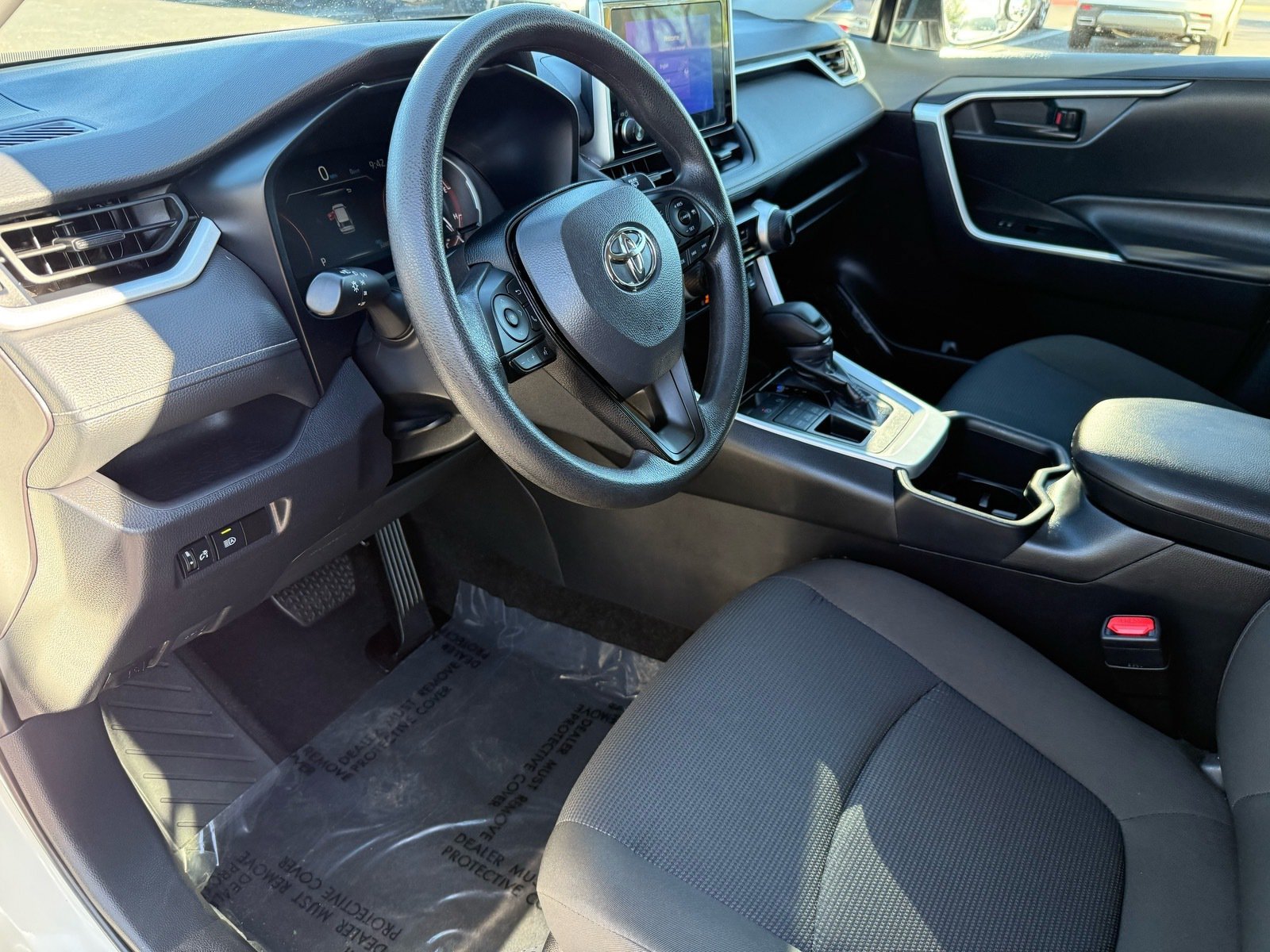 2025 Toyota RAV4 LE — photo 11 thumbnail