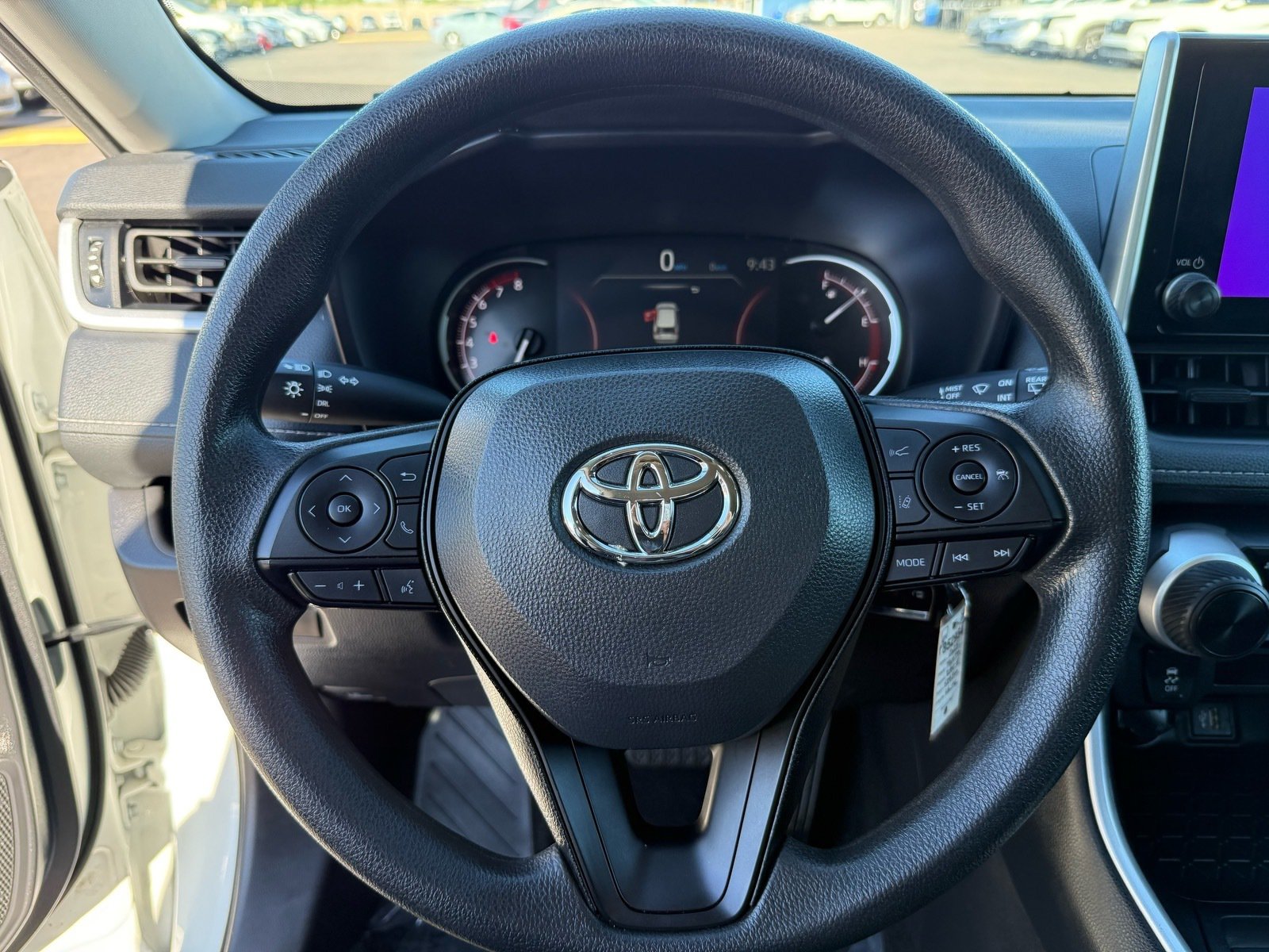 2025 Toyota RAV4 LE — photo 15 thumbnail