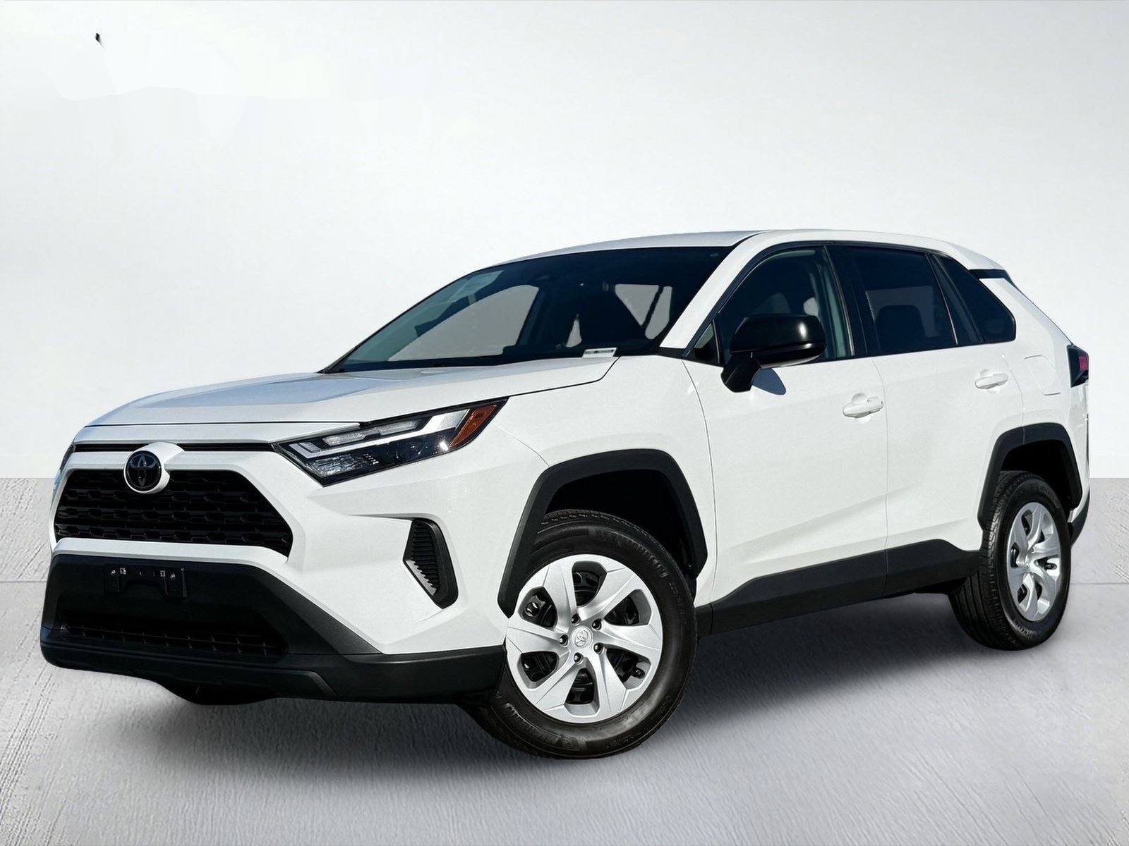 2025 Toyota RAV4 LE — photo 2 thumbnail