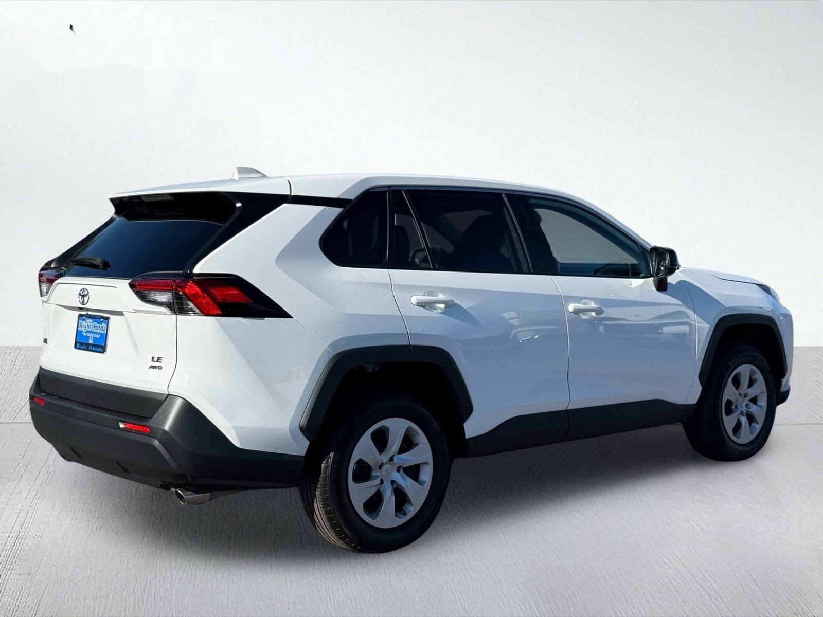 2025 Toyota RAV4 LE — photo 7 thumbnail