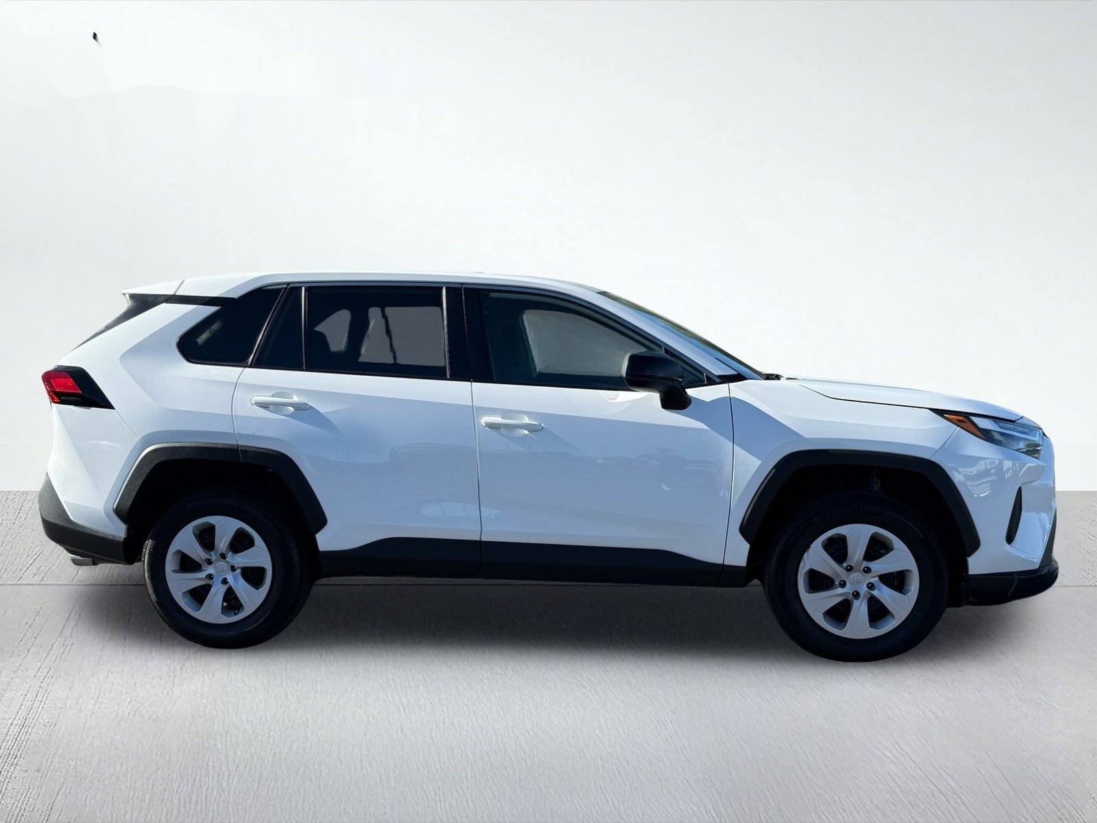 2025 Toyota RAV4 LE — photo 8 thumbnail
