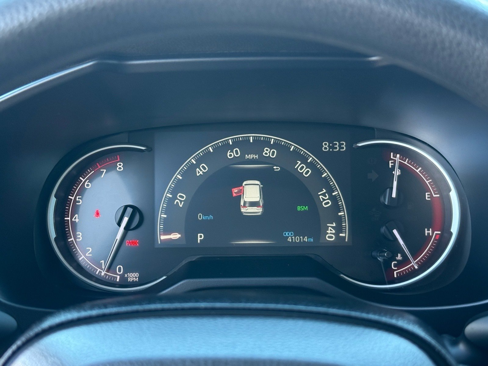 2025 Toyota RAV4 XLE — photo 17 thumbnail
