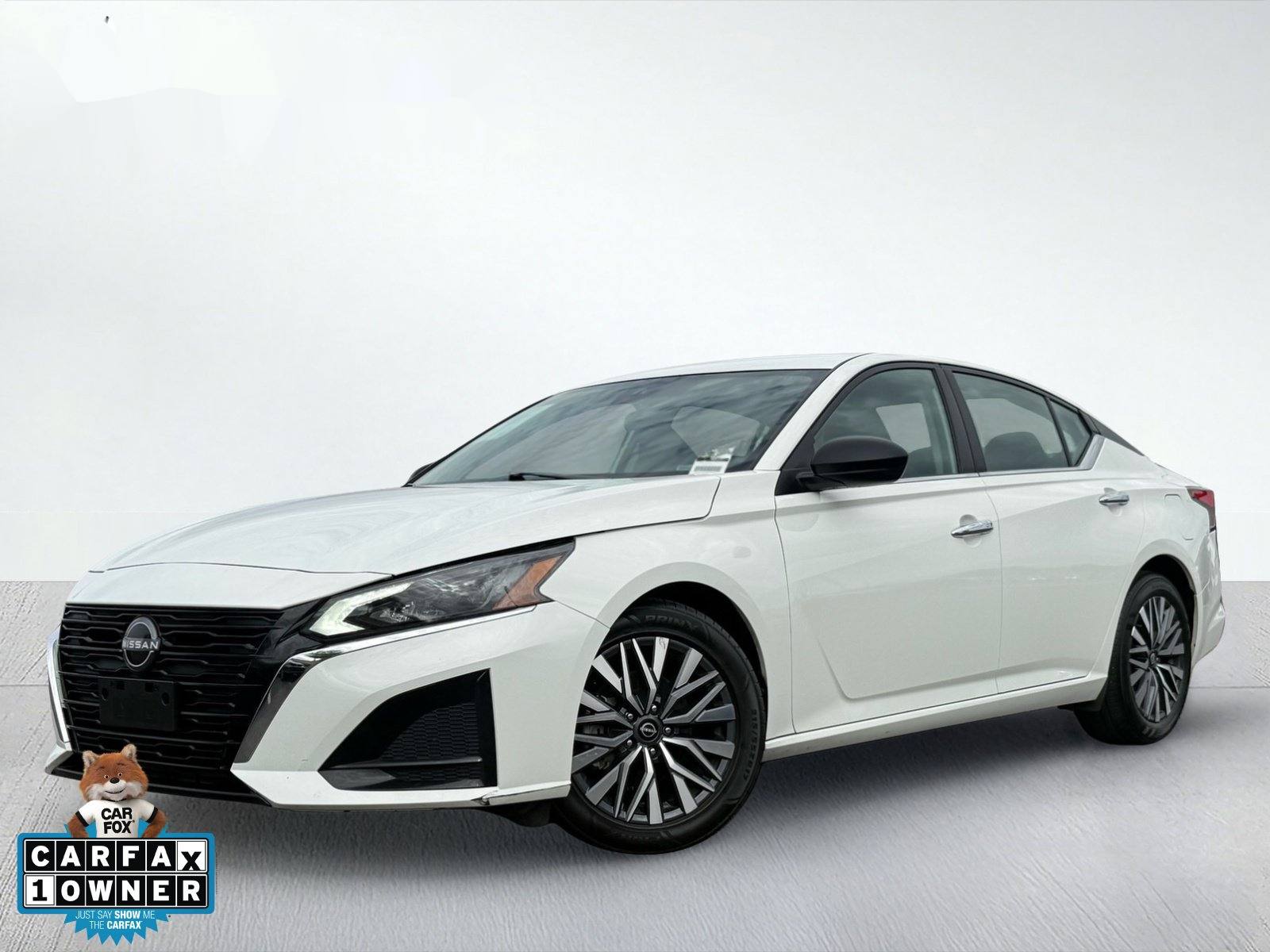 2025 Nissan Altima 2.5 SV — photo 1