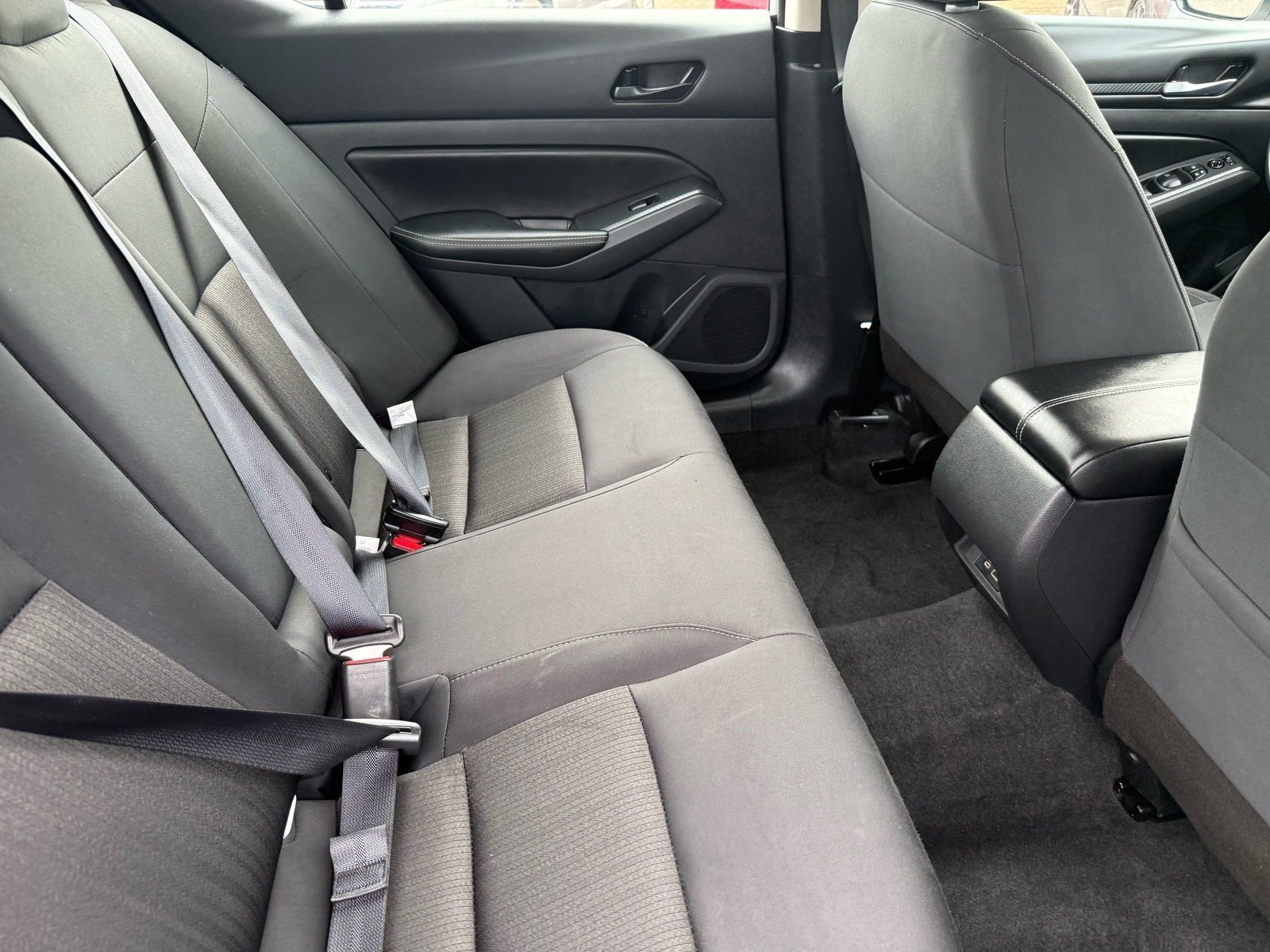 2025 Nissan Altima 2.5 SV — photo 28 thumbnail