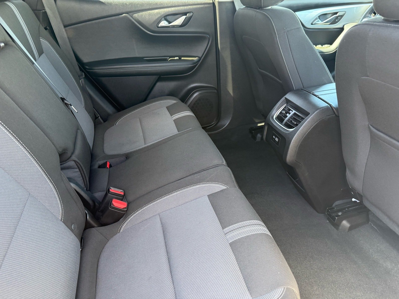 2025 Chevrolet Blazer LT — photo 28 thumbnail