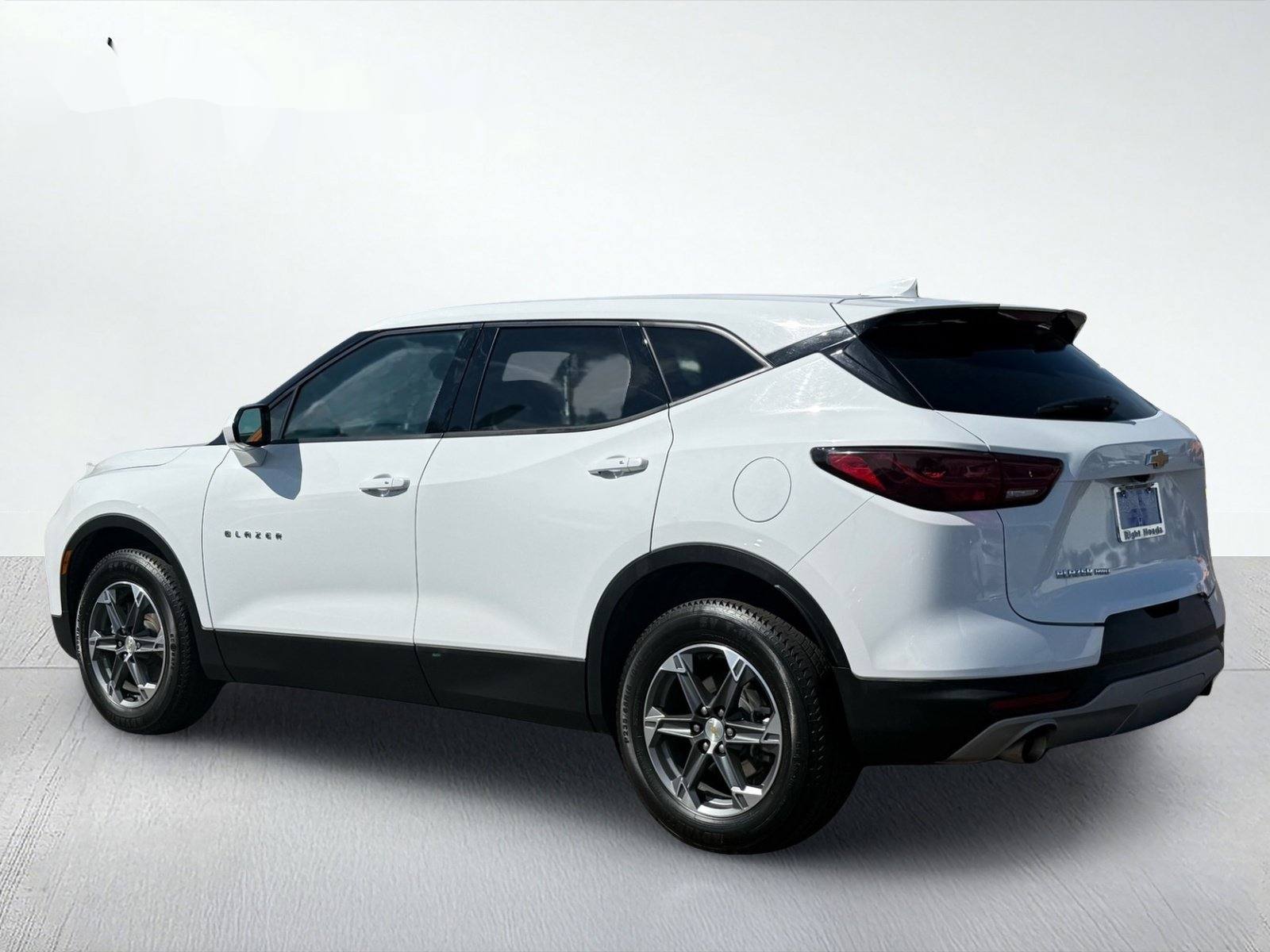 2025 Chevrolet Blazer LT — photo 4 thumbnail