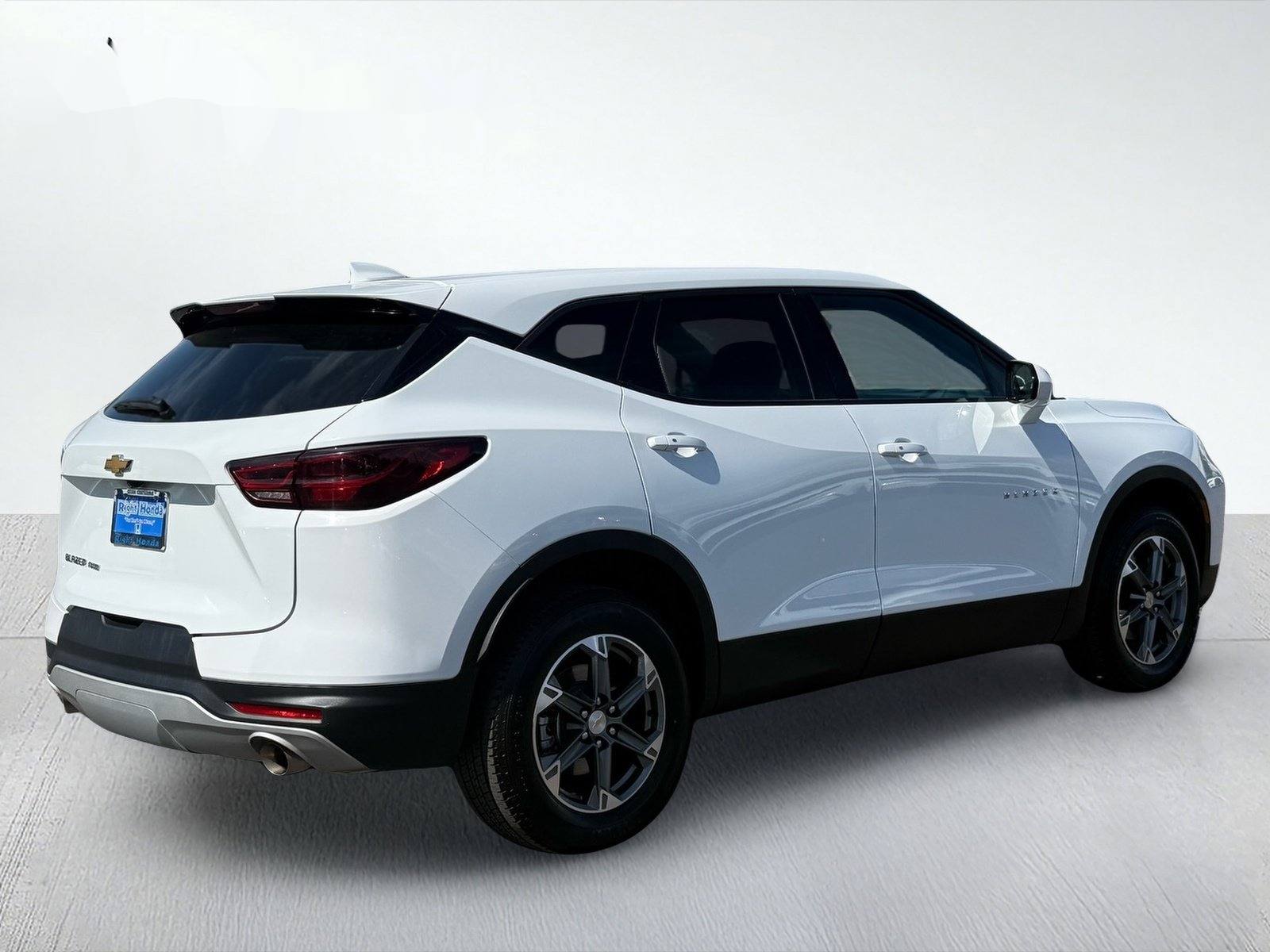 2025 Chevrolet Blazer LT — photo 7 thumbnail
