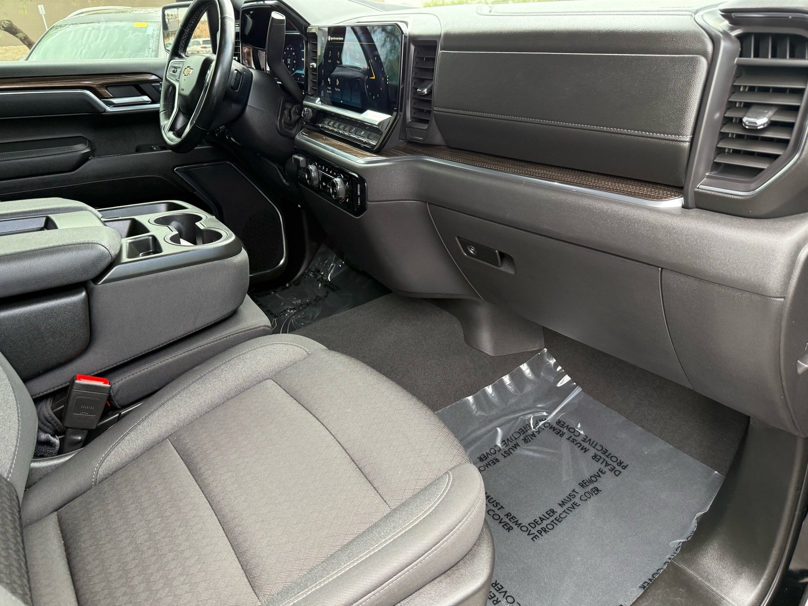 2025 Chevrolet Silverado 1500 LT — photo 29 thumbnail