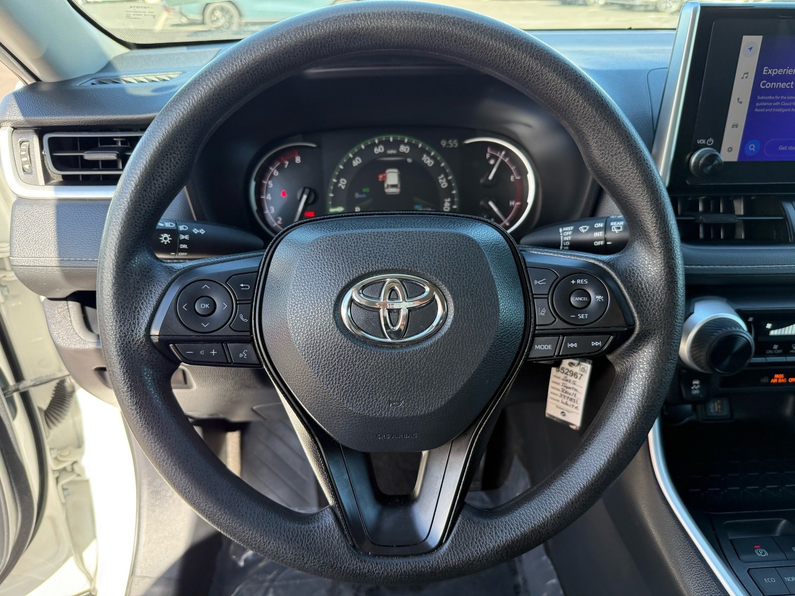2025 Toyota RAV4 LE — photo 15 thumbnail
