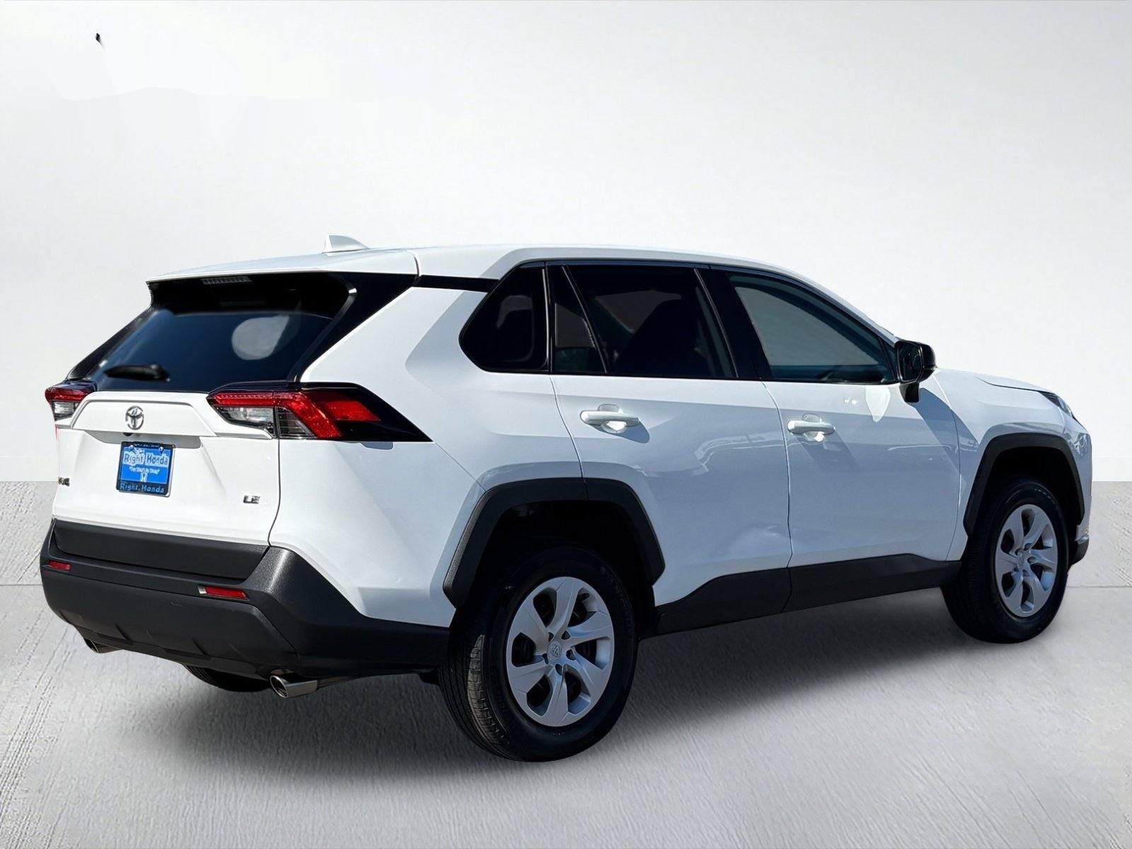2025 Toyota RAV4 LE — photo 7 thumbnail