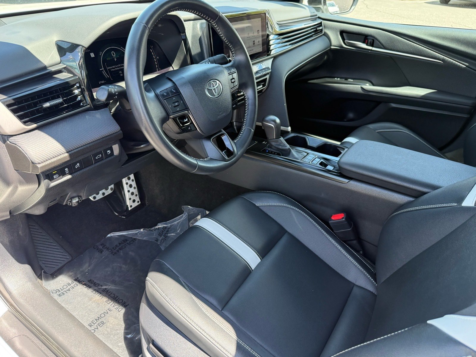 2026 Toyota Camry SE — photo 11 thumbnail