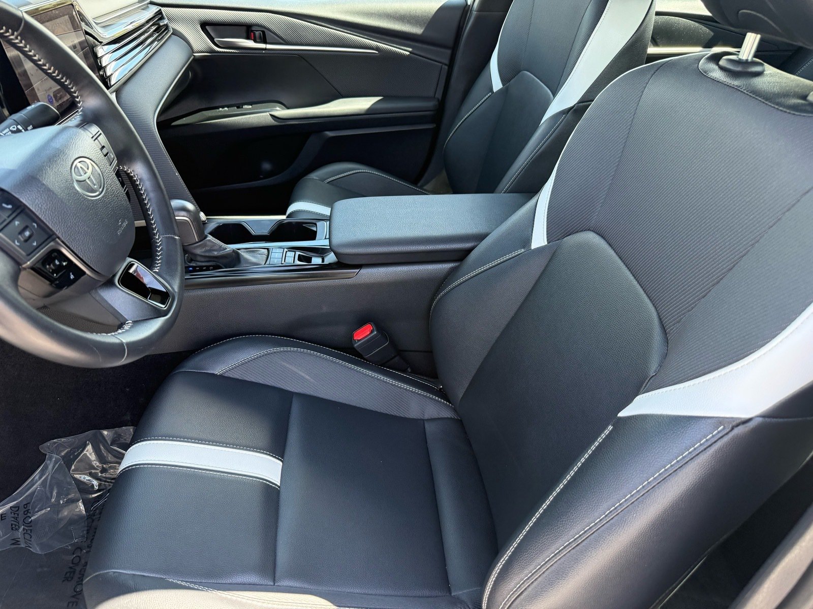2026 Toyota Camry SE — photo 12 thumbnail