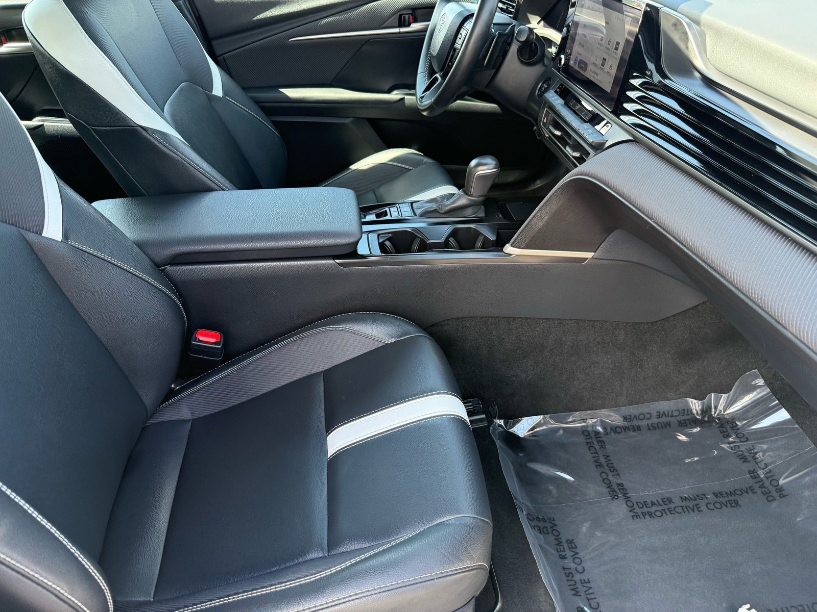 2026 Toyota Camry SE — photo 30 thumbnail