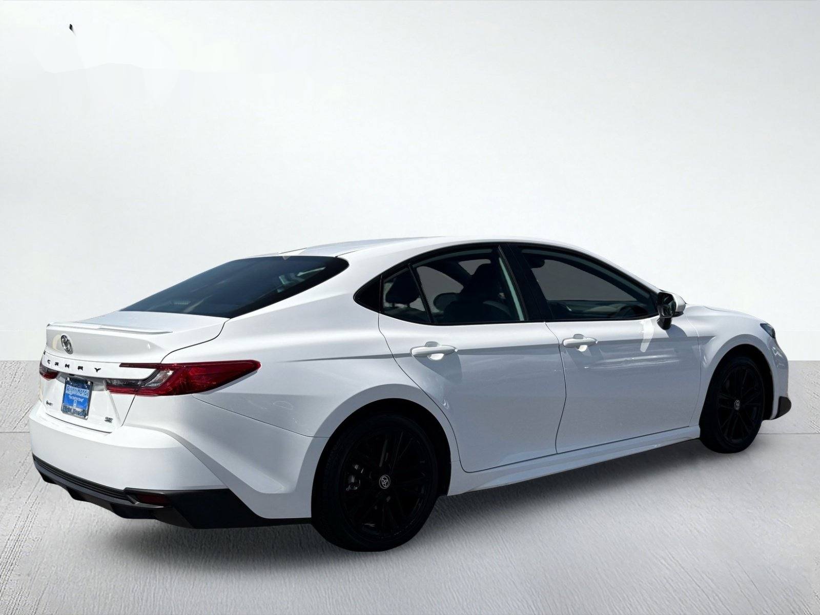 2026 Toyota Camry SE — photo 7 thumbnail