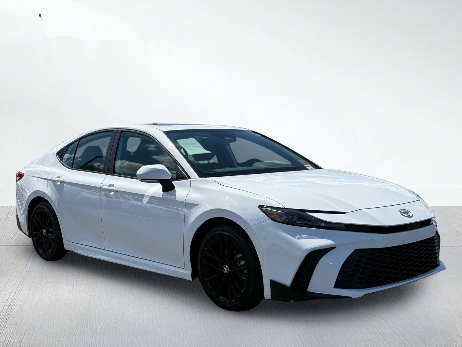 2026 Toyota Camry SE — photo 9 thumbnail