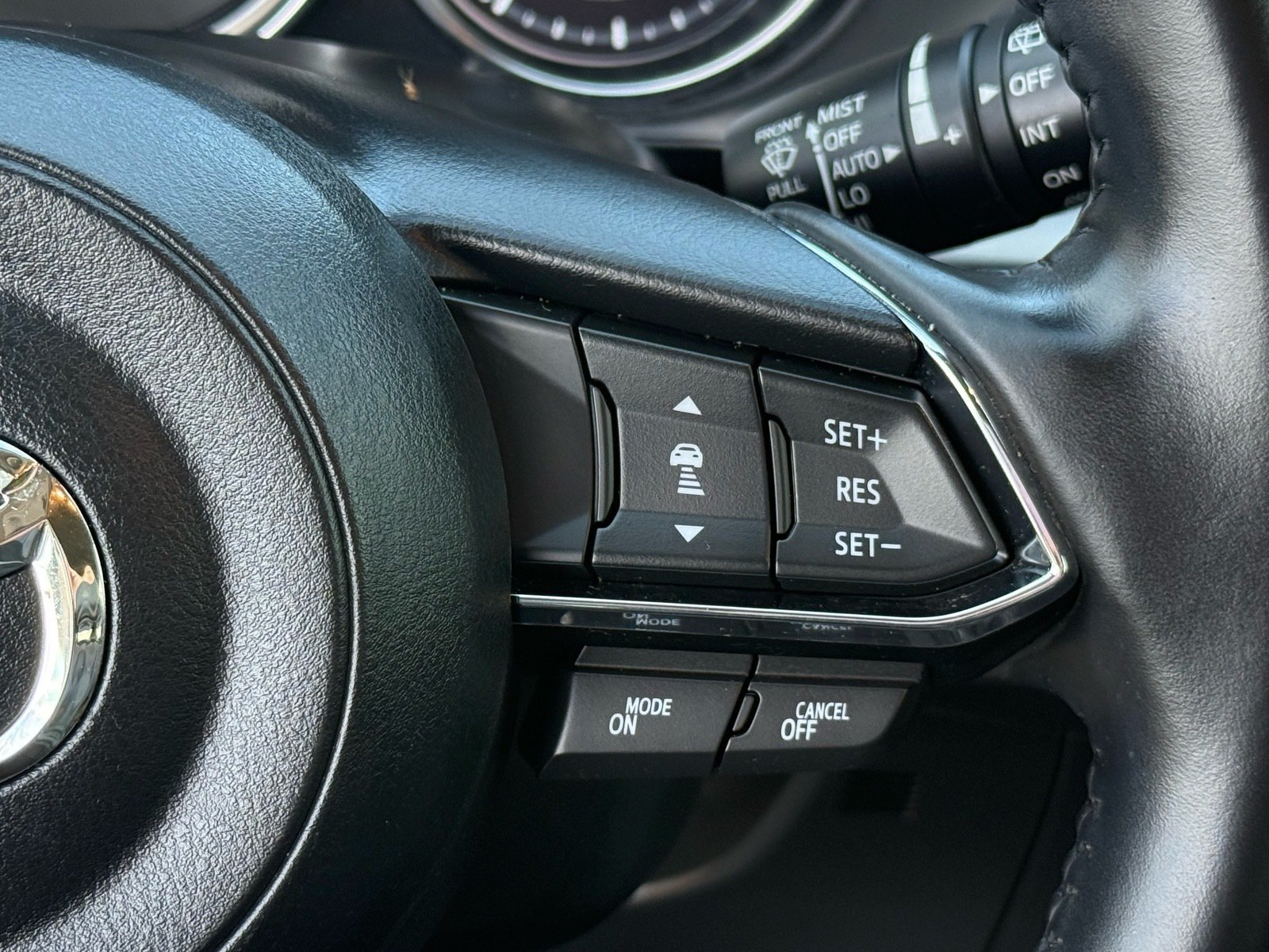 2025 Mazda CX-5 2.5 S Preferred Package — photo 17 thumbnail